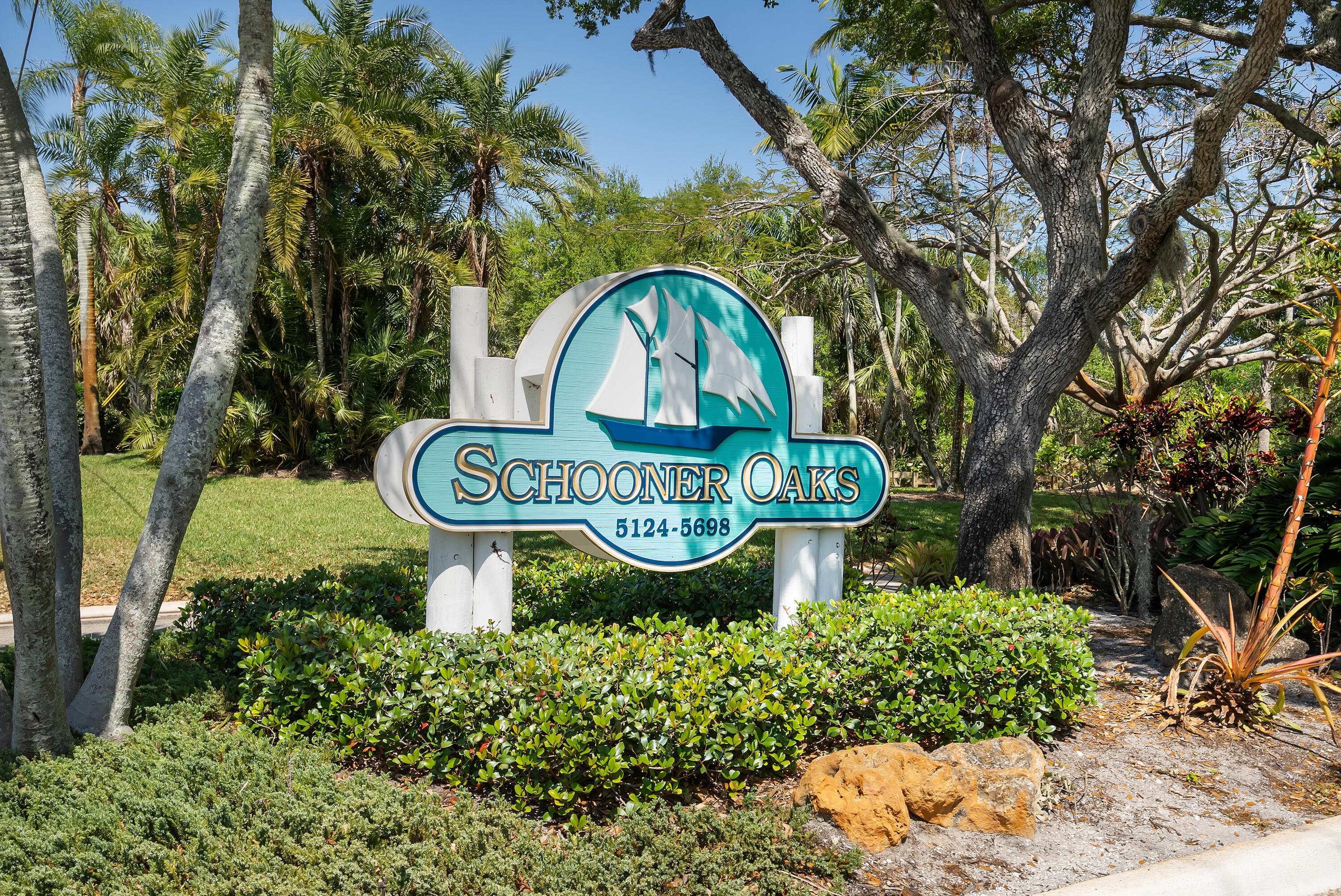 5300 SE Schooner Oaks, Stuart FL 34997