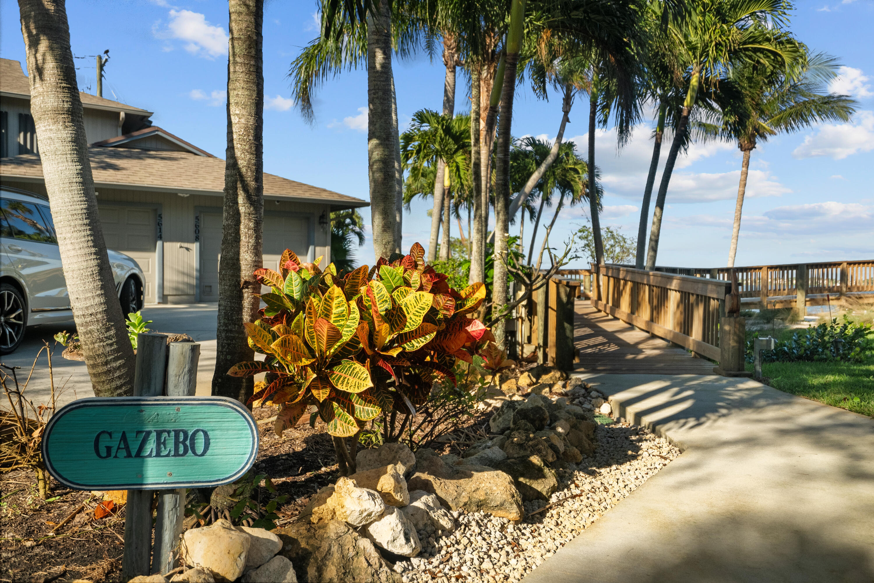 5300 SE Schooner Oaks, Stuart FL 34997