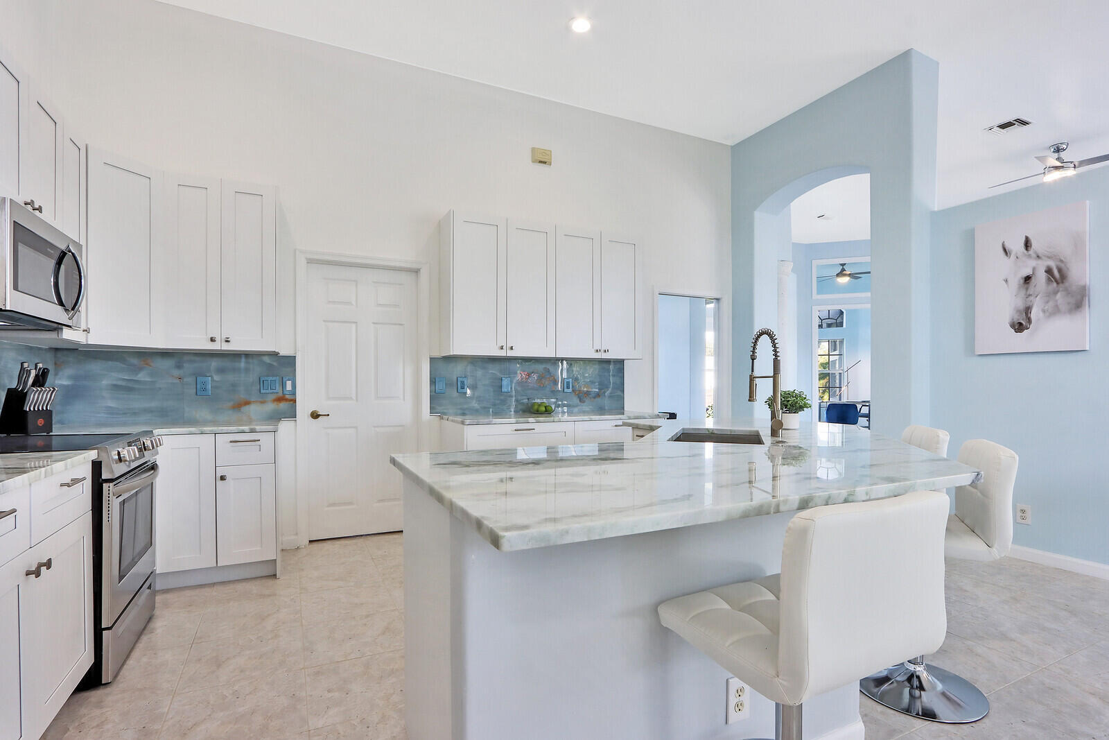 16146 N 72nd Dr, Palm Beach Gardens FL 33418