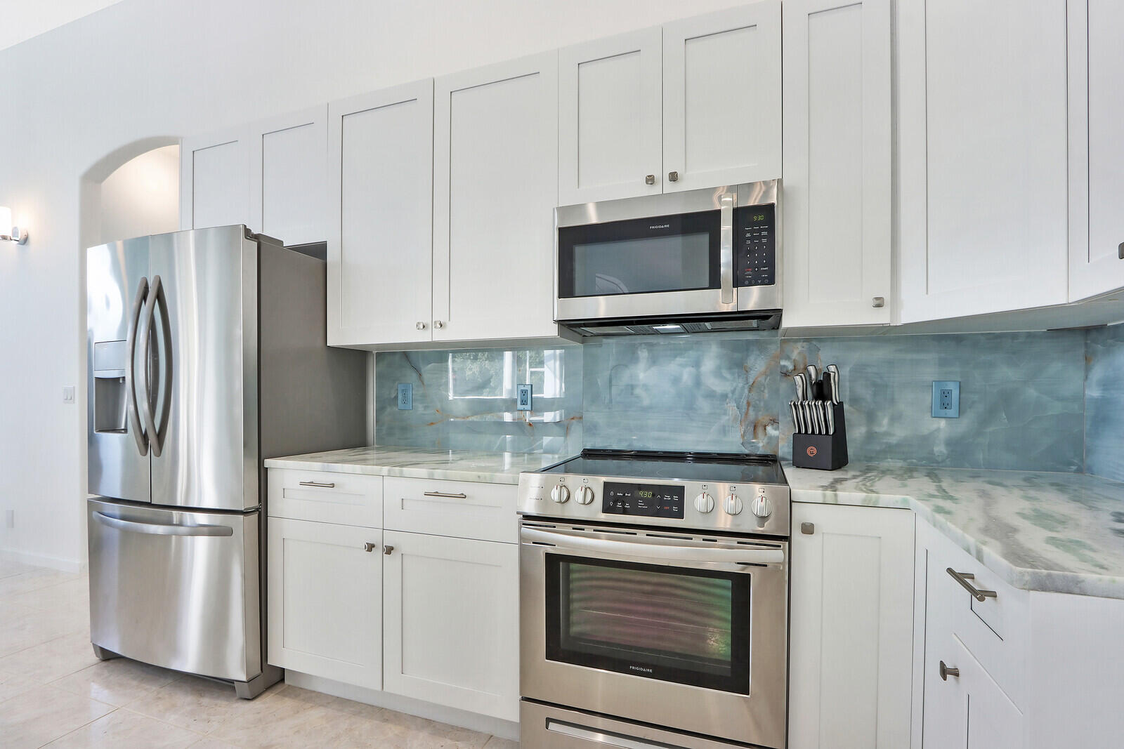 16146 N 72nd Dr, Palm Beach Gardens FL 33418