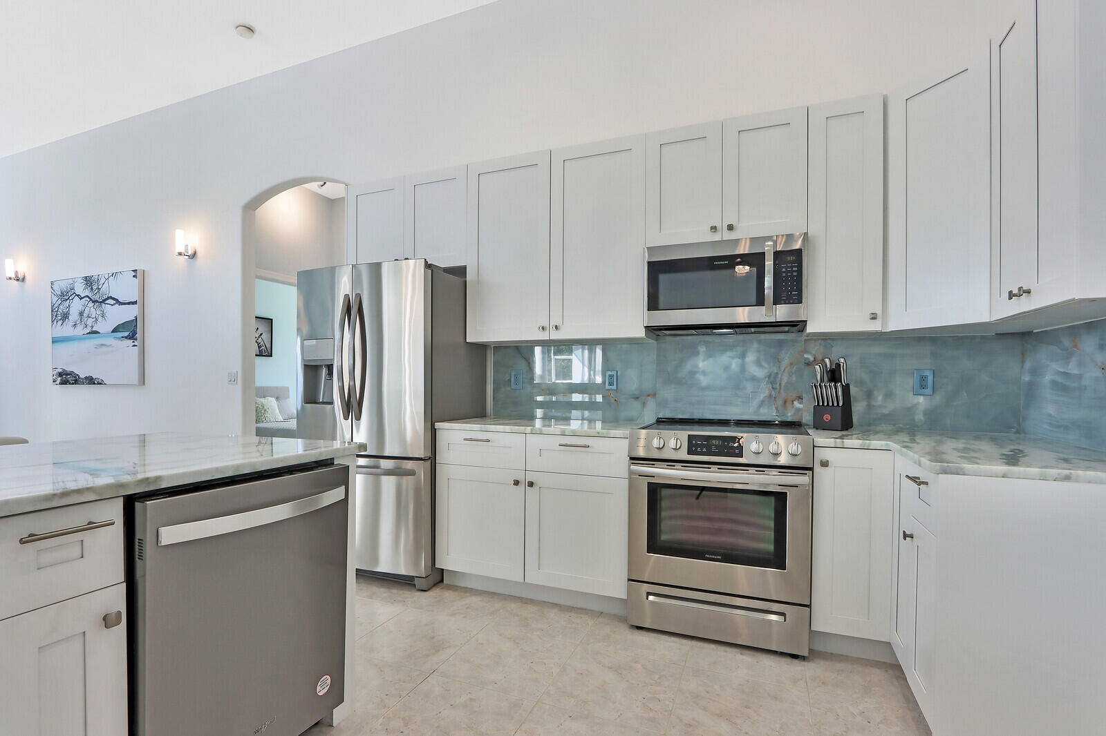 16146 N 72nd Dr, Palm Beach Gardens FL 33418