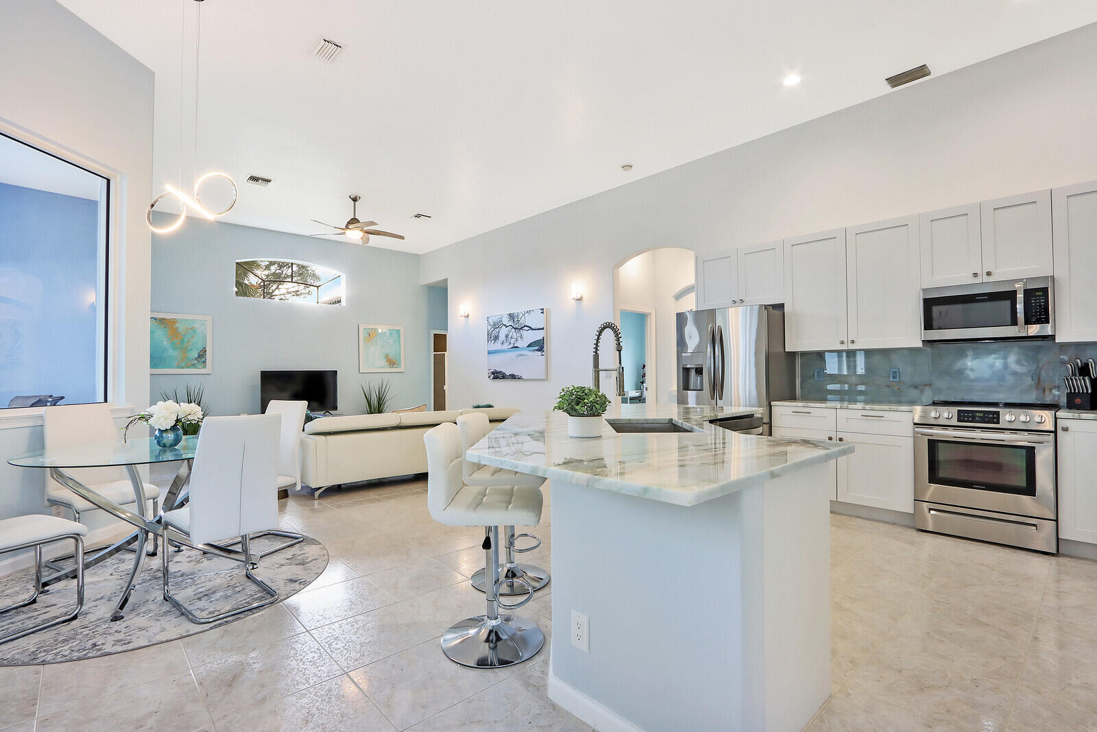 16146 N 72nd Dr, Palm Beach Gardens FL 33418