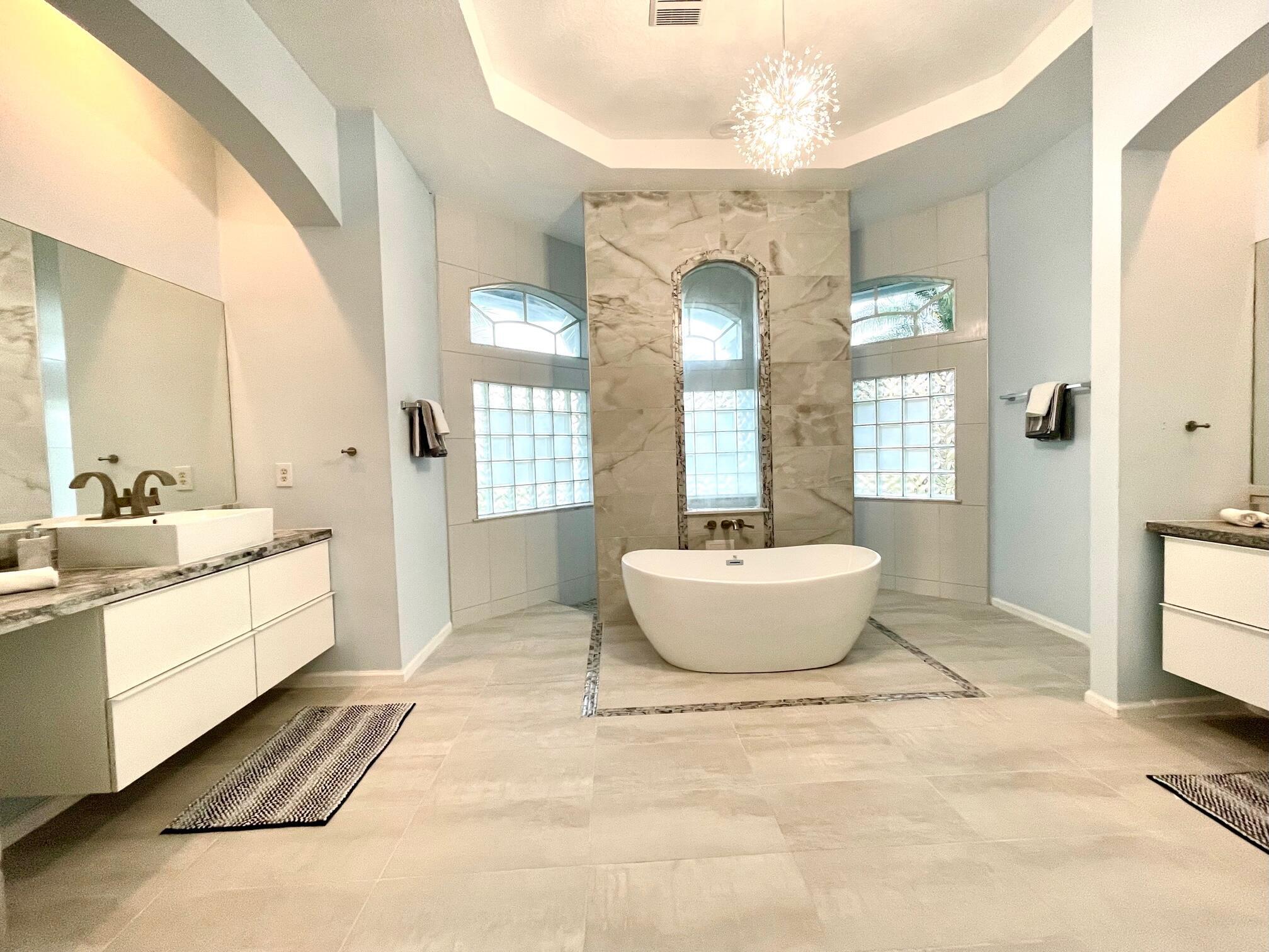 16146 N 72nd Dr, Palm Beach Gardens FL 33418
