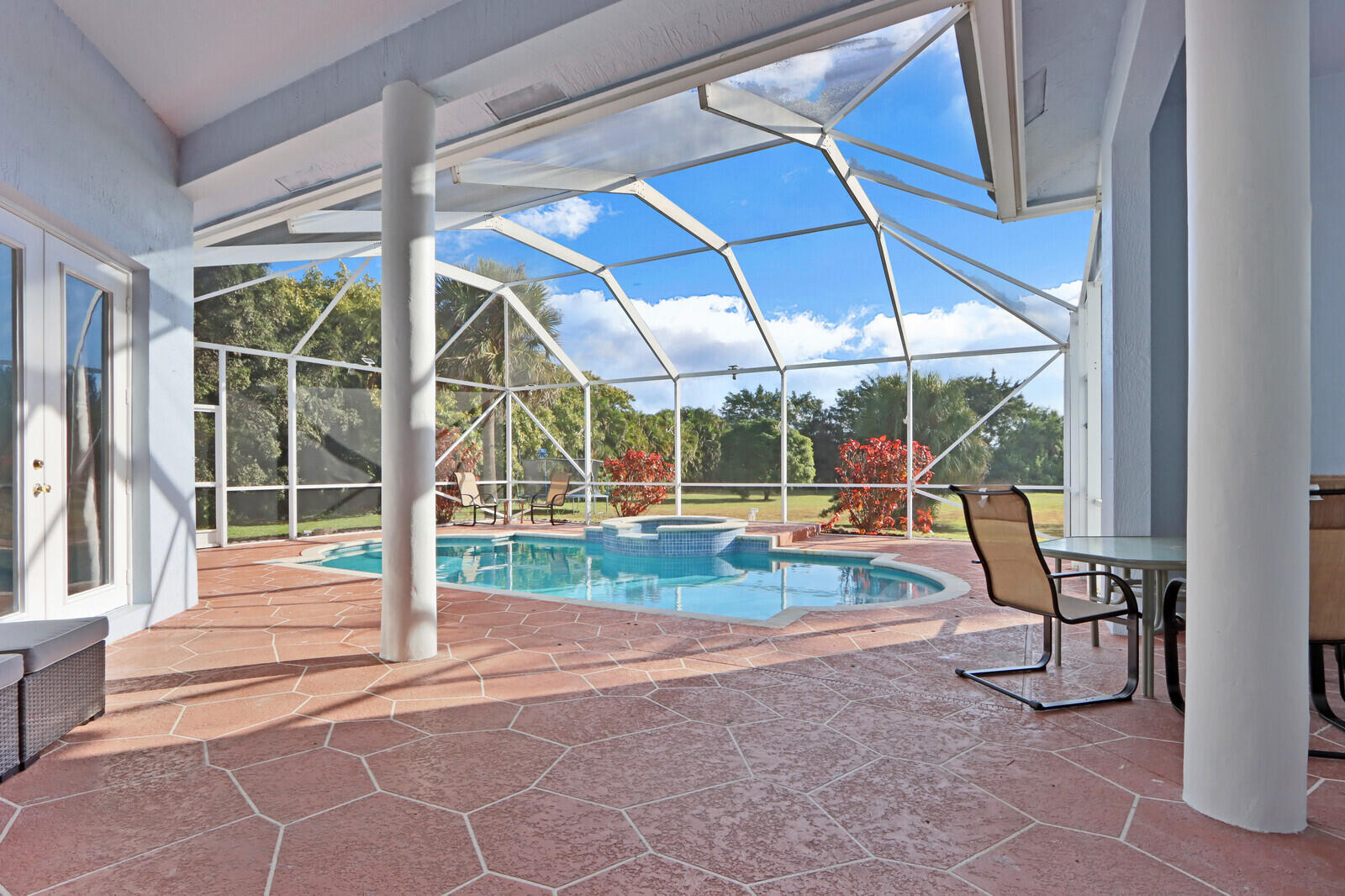 16146 N 72nd Dr, Palm Beach Gardens FL 33418
