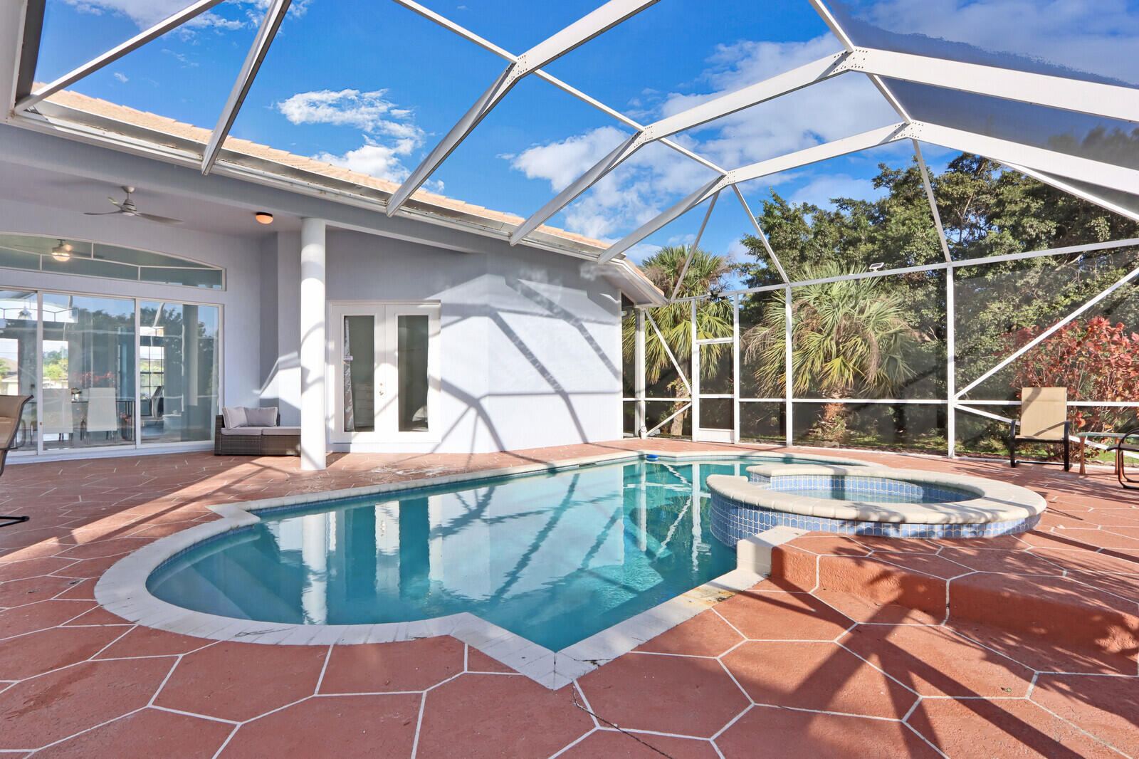 16146 N 72nd Dr, Palm Beach Gardens FL 33418