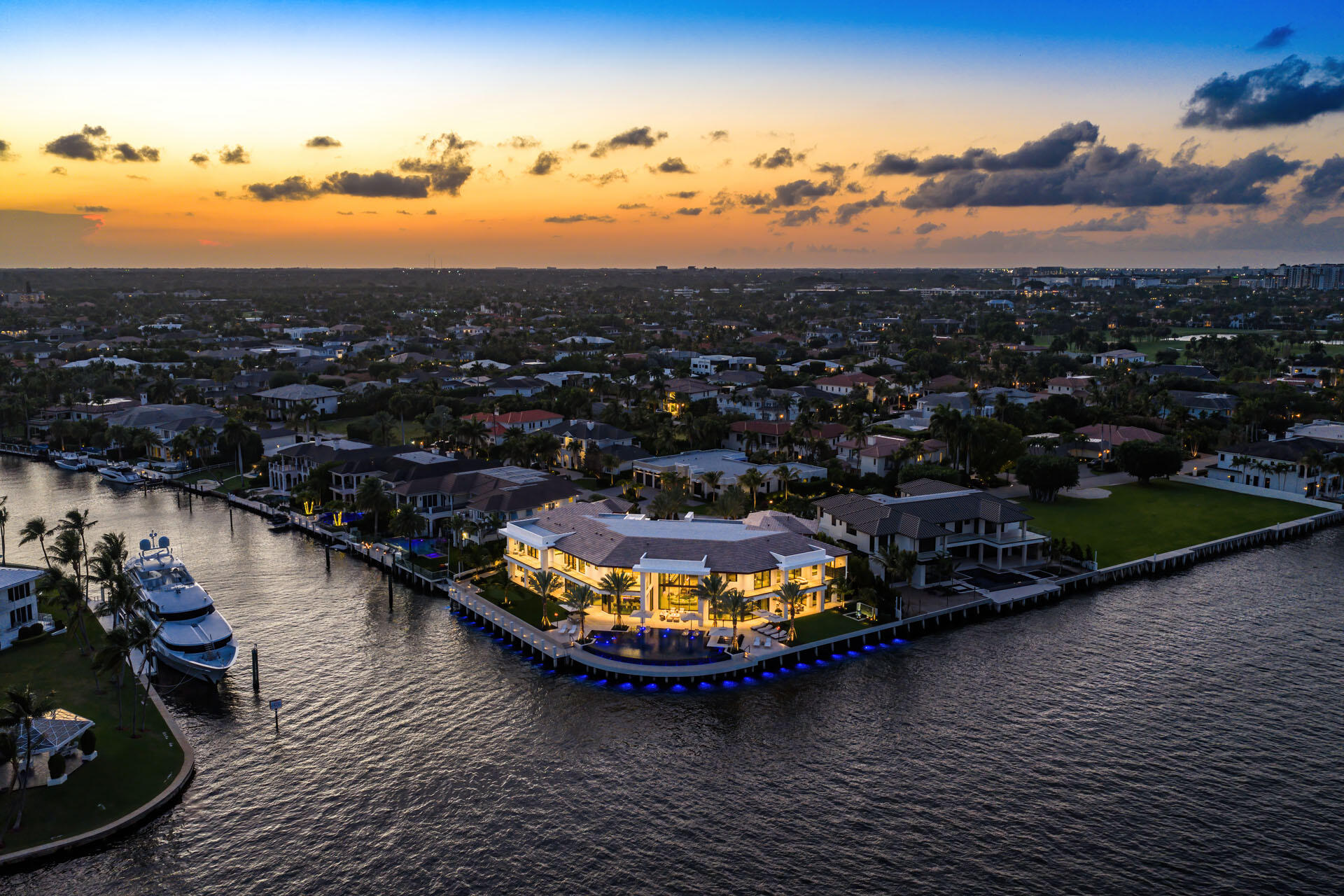 2500 E Maya Palm, Boca Raton FL 33432