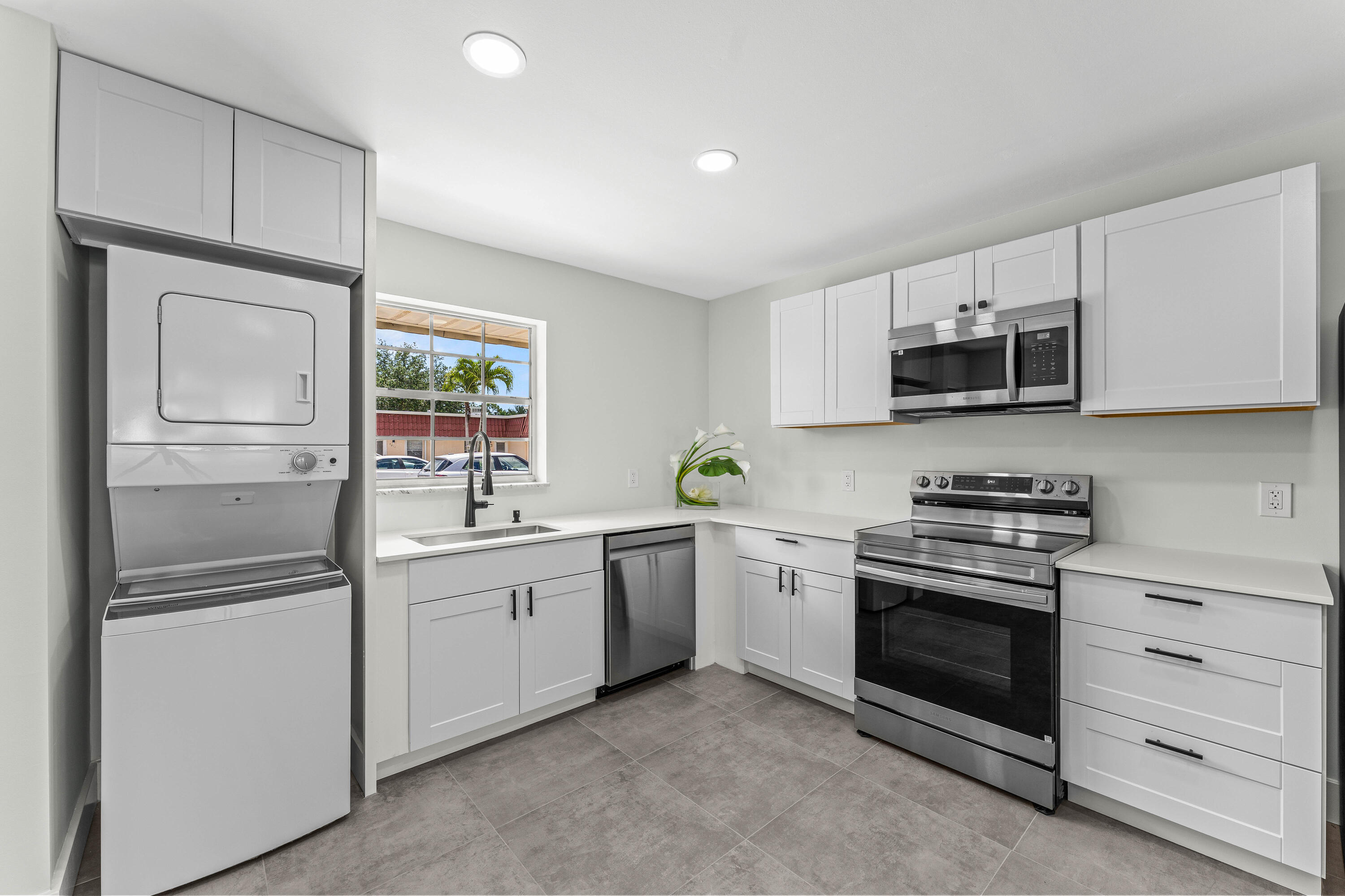 711 Laconia #B, , FL 33467