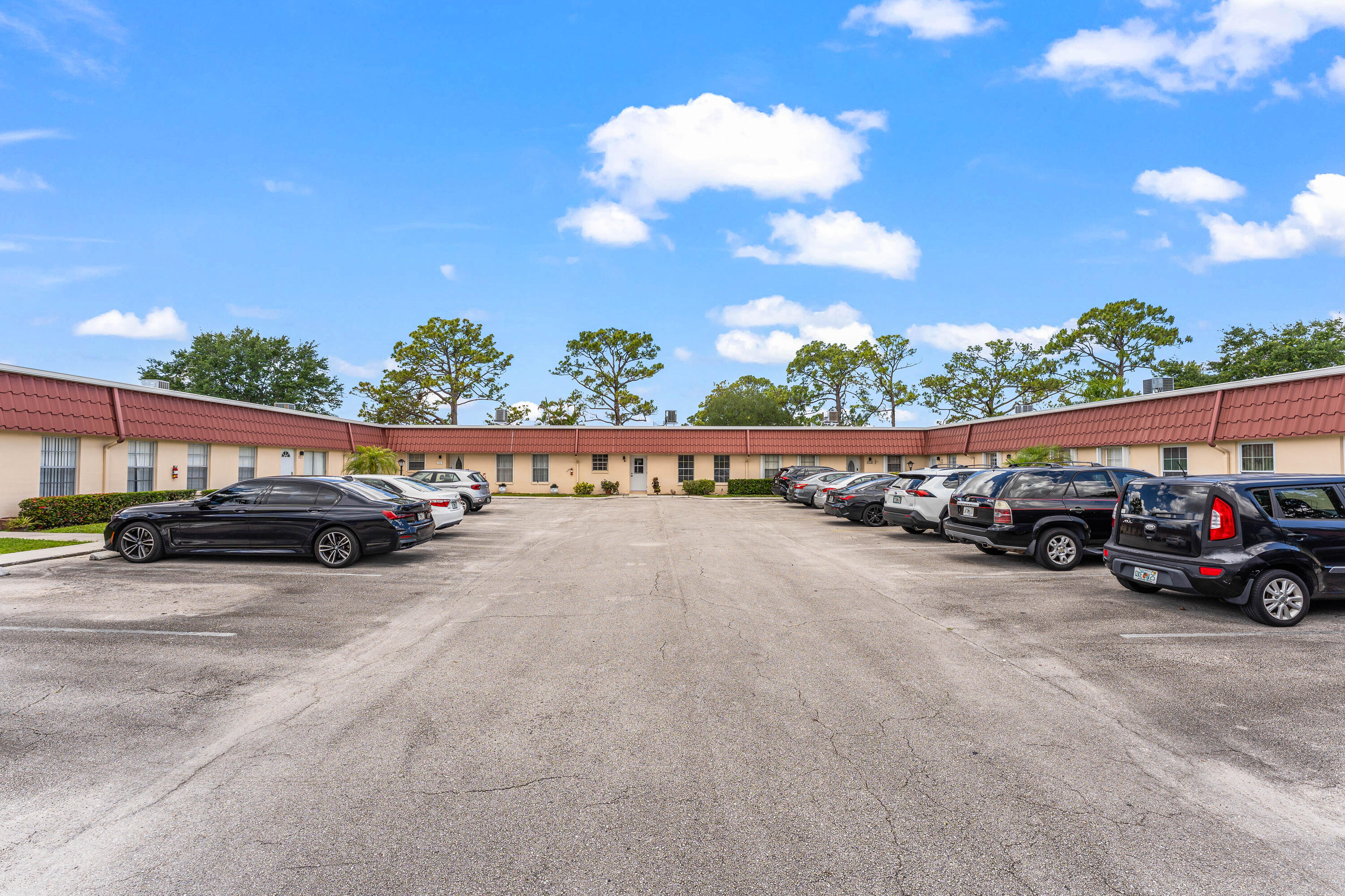 711 Laconia #B, , FL 33467
