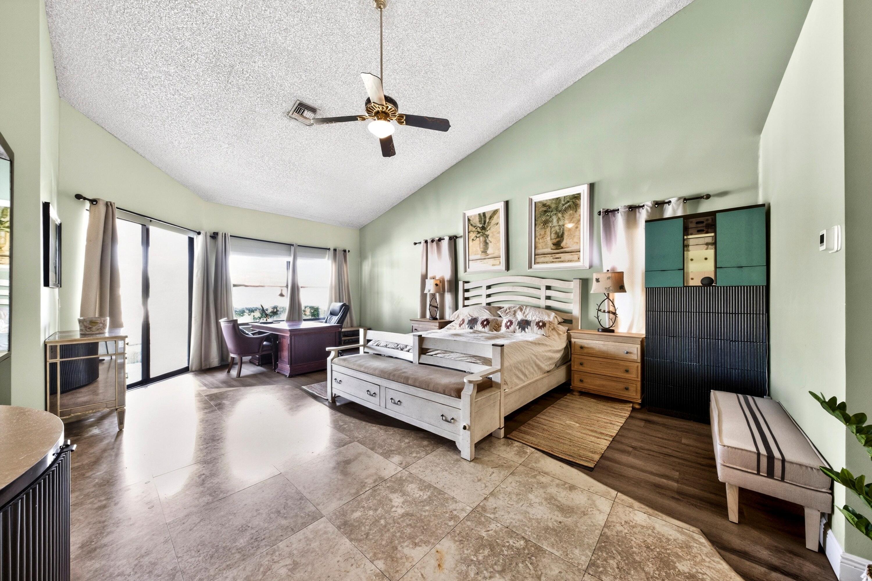 7031 Ventura, Parkland FL 33067