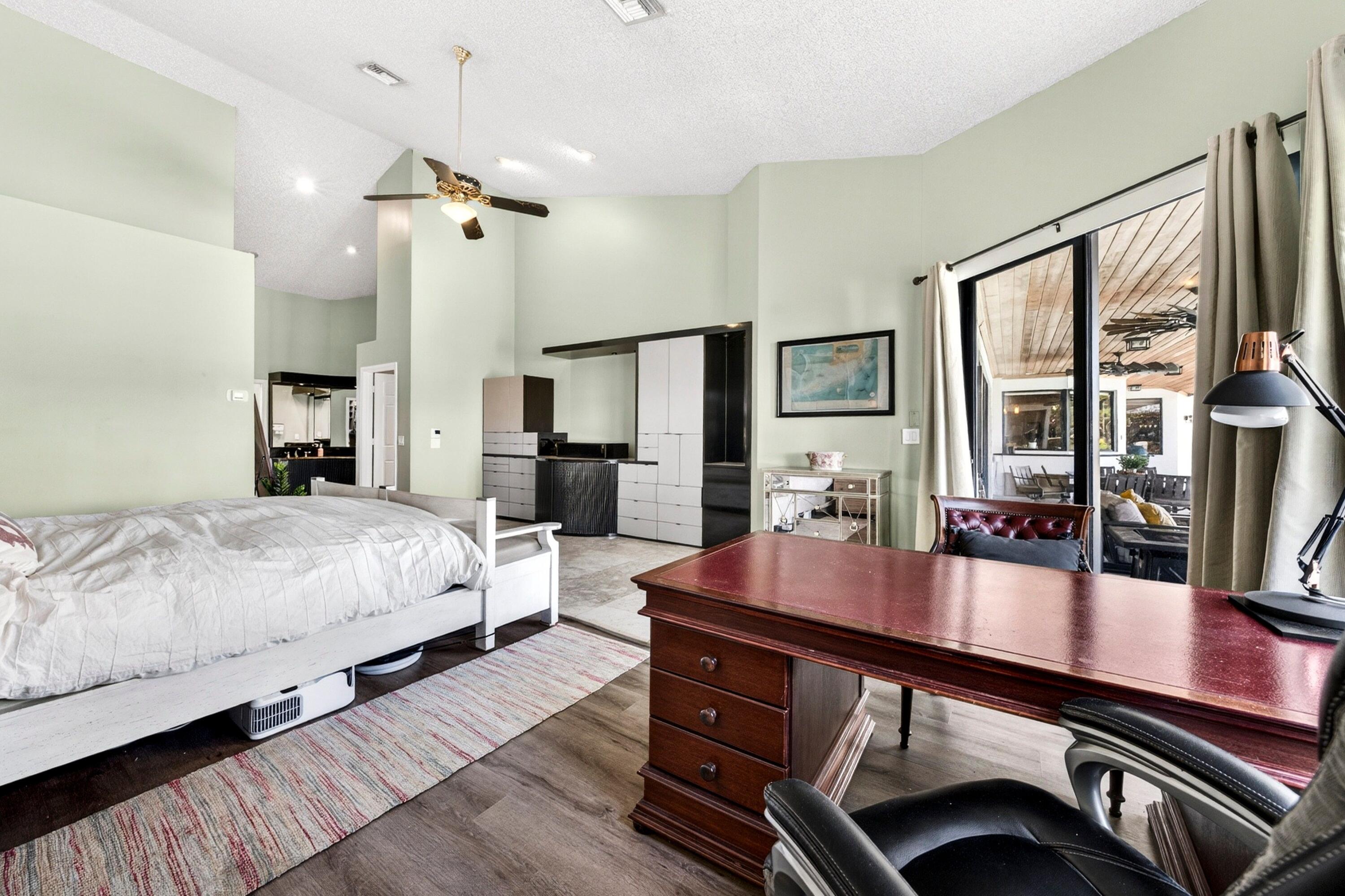 7031 Ventura, Parkland FL 33067