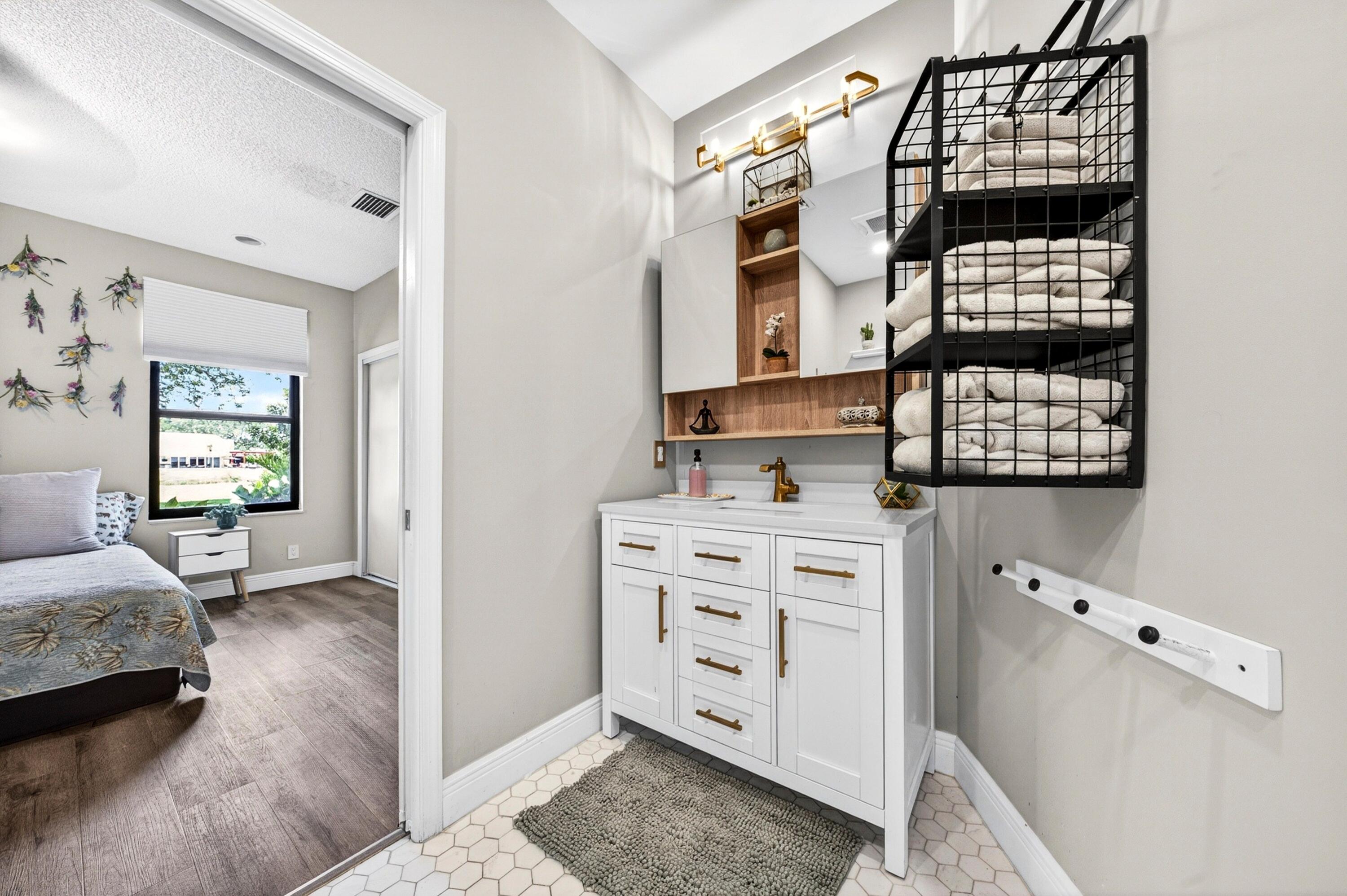 7031 Ventura, Parkland FL 33067