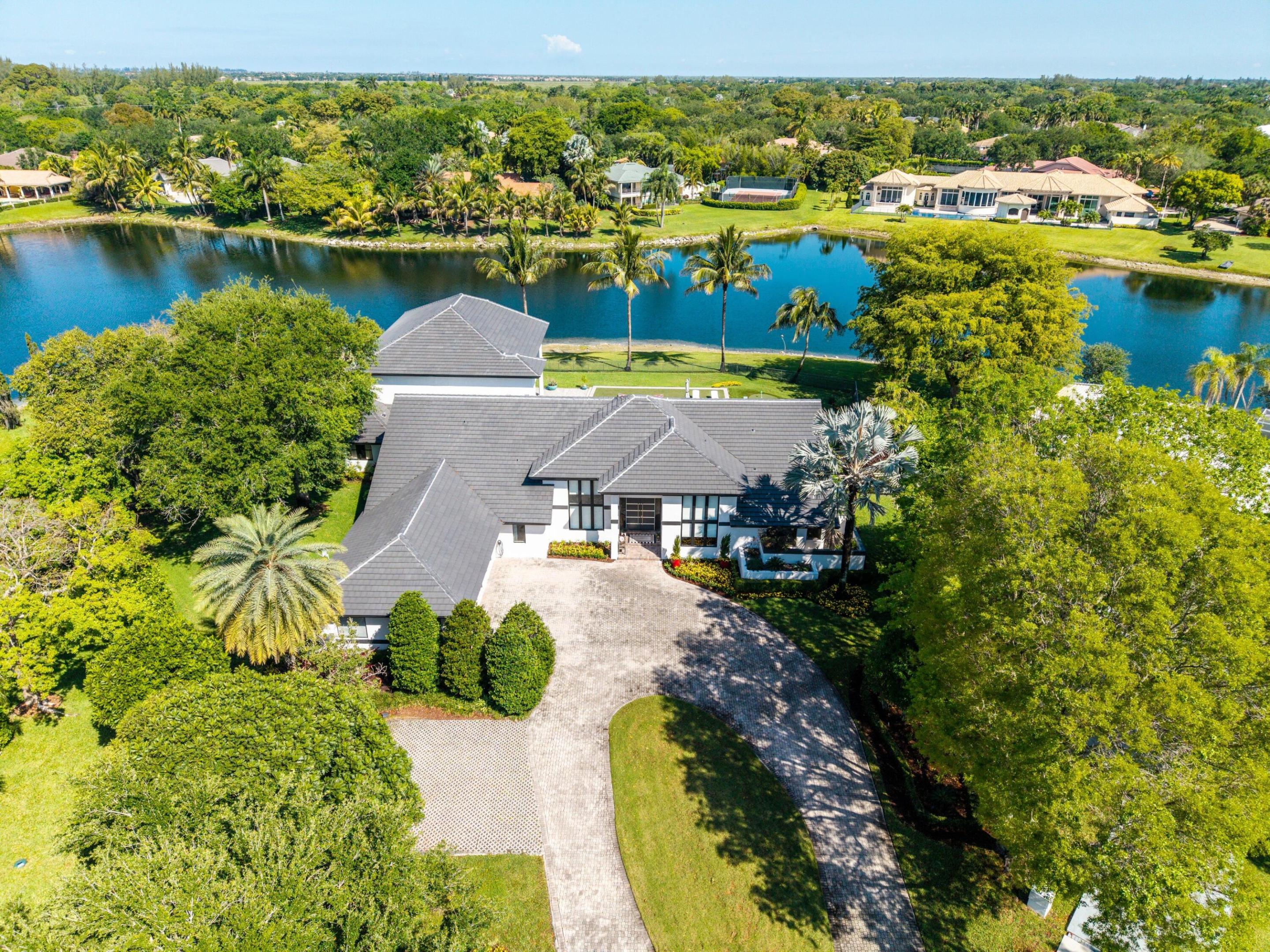 7031 Ventura, Parkland FL 33067