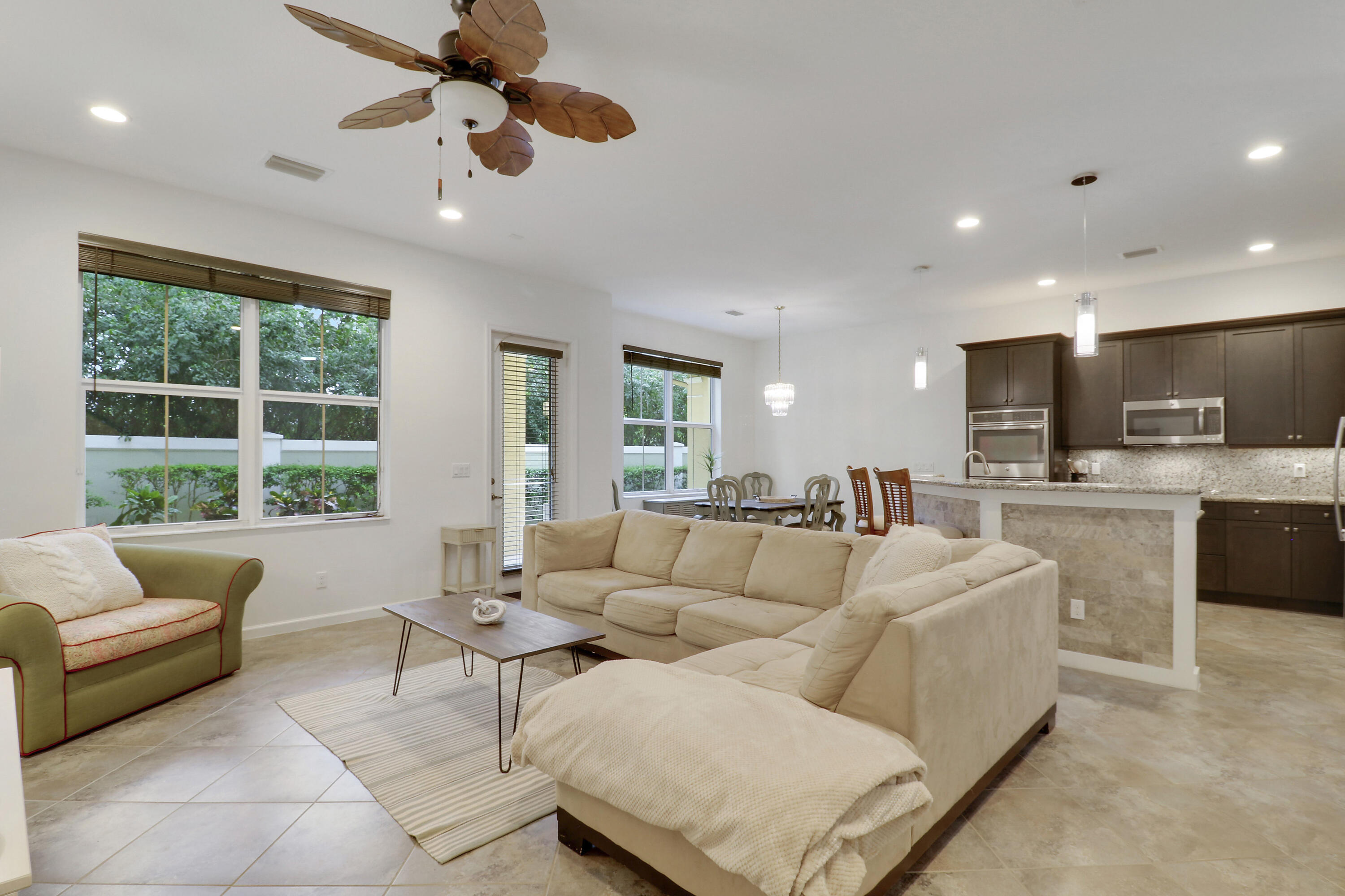 5242 Cambridge, Palm Beach Gardens FL 33418