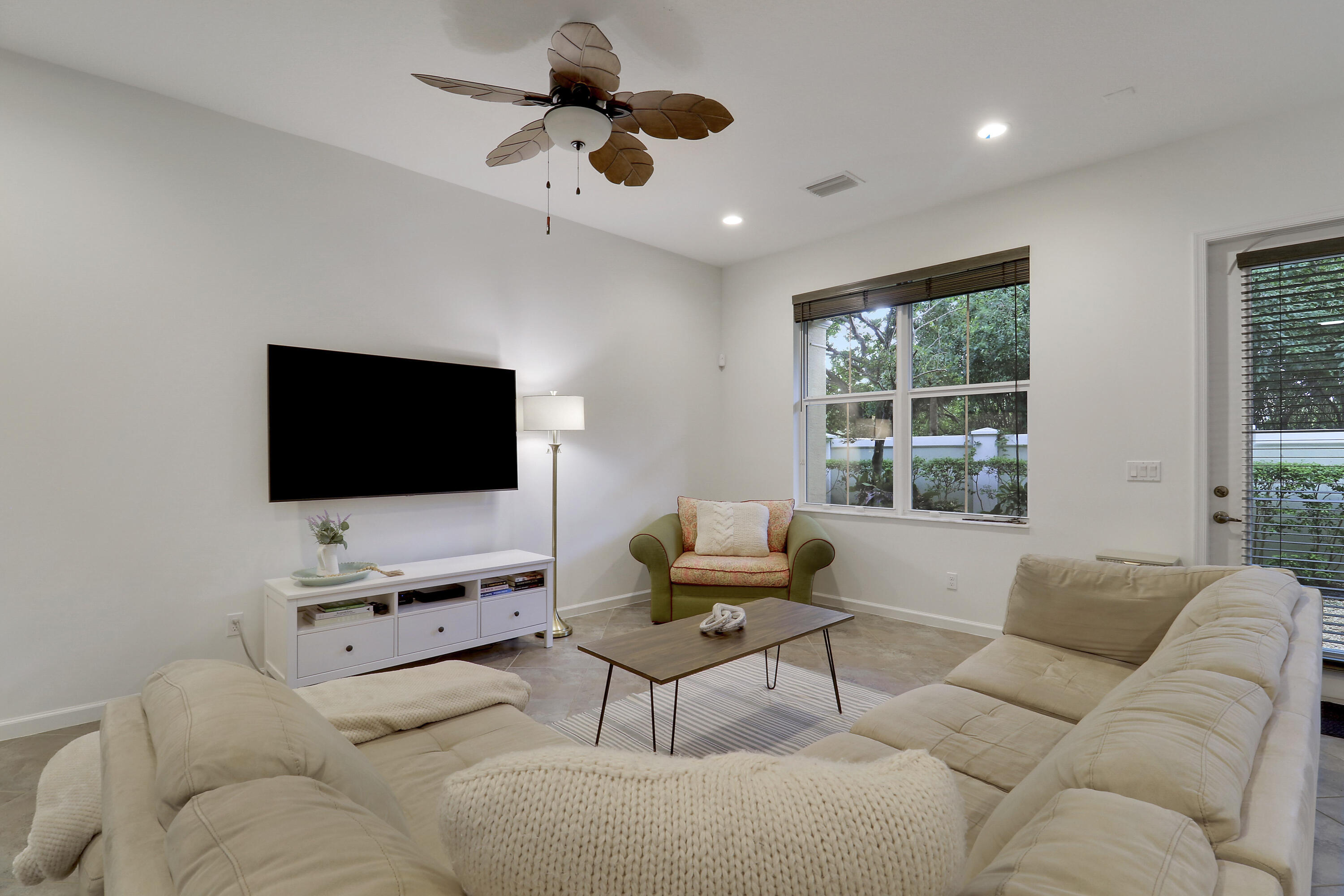 5242 Cambridge, Palm Beach Gardens FL 33418