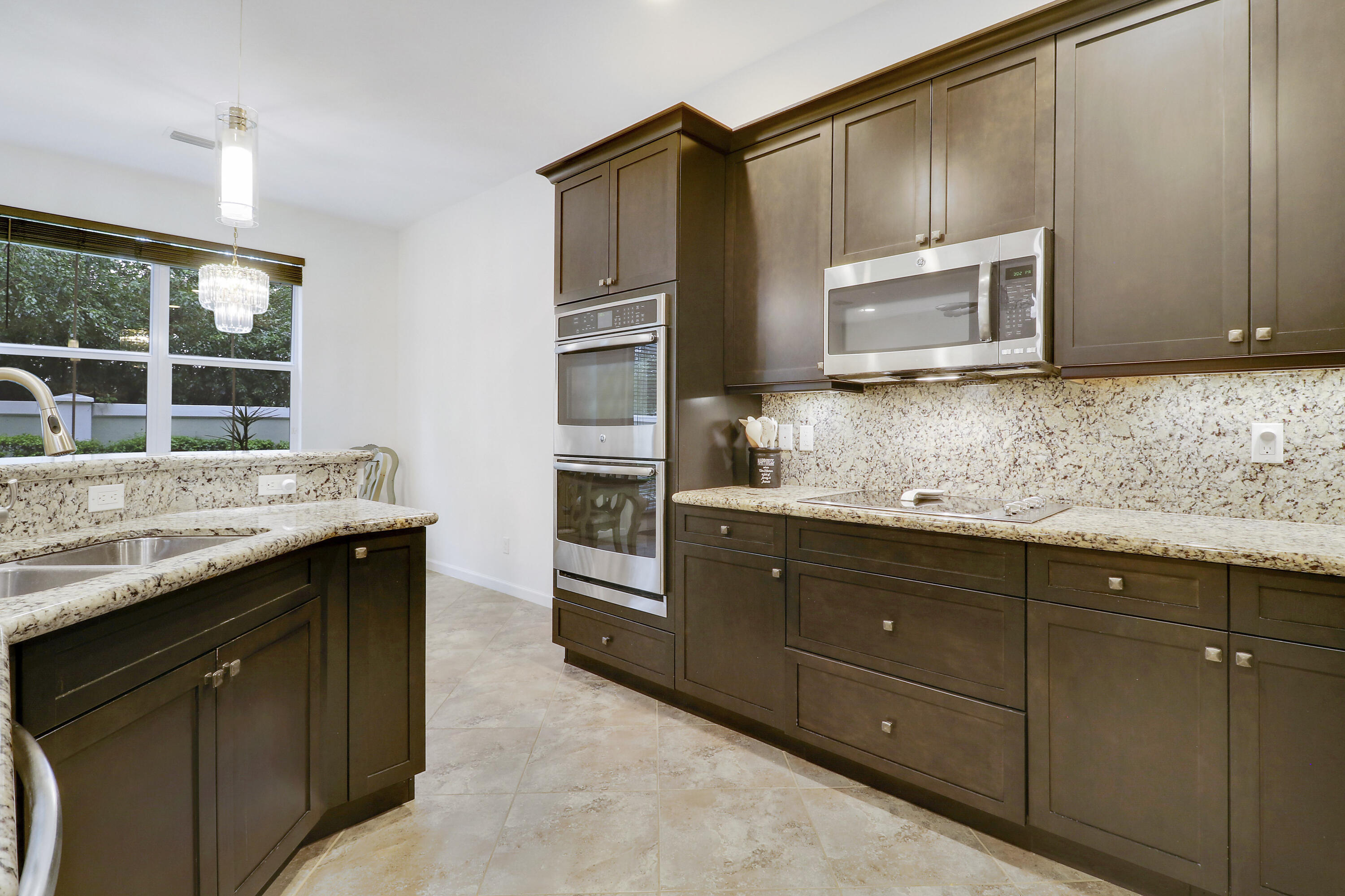 5242 Cambridge, Palm Beach Gardens FL 33418