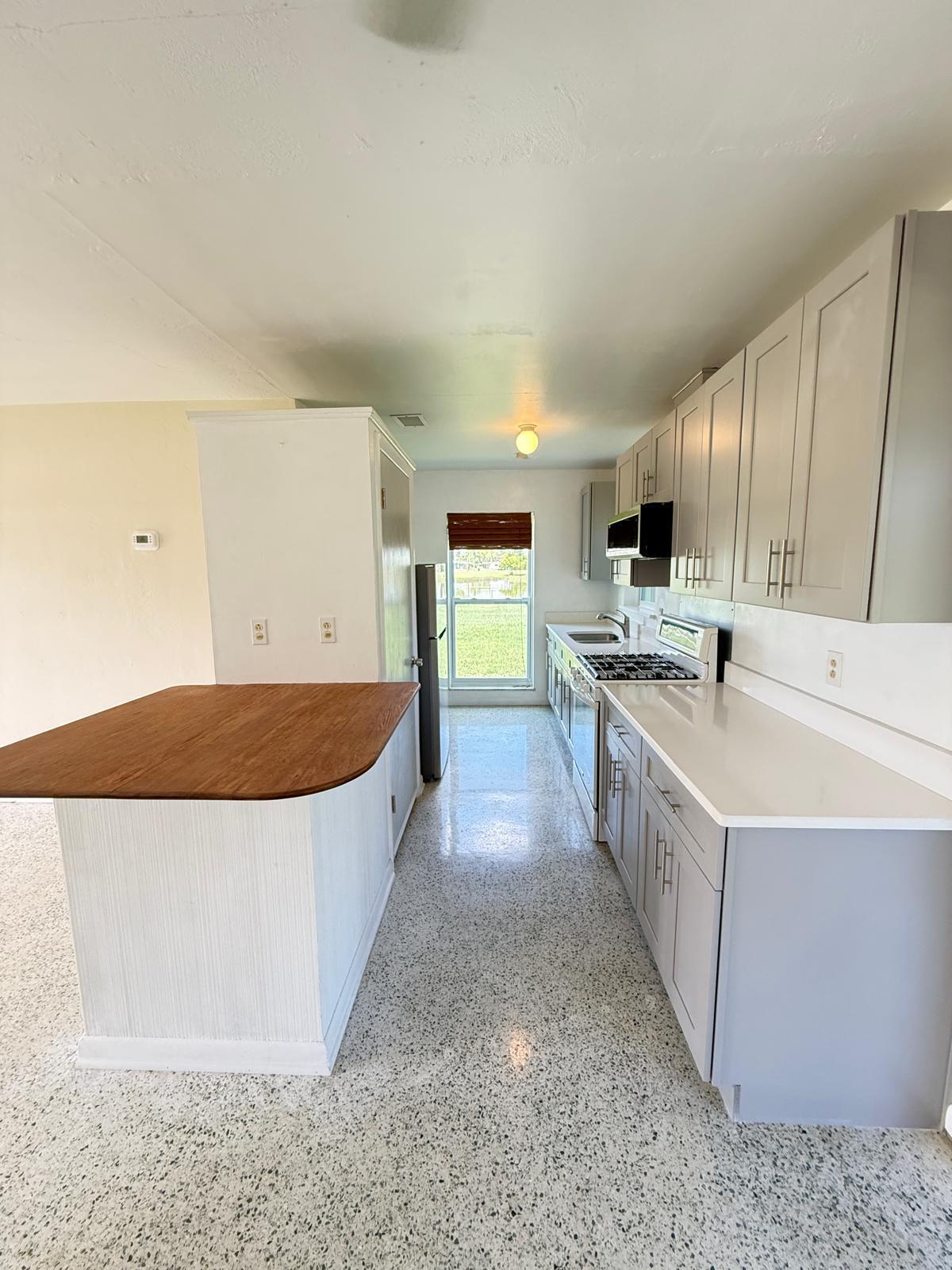 3231 SE Monte Vista, Port St Lucie FL 34952