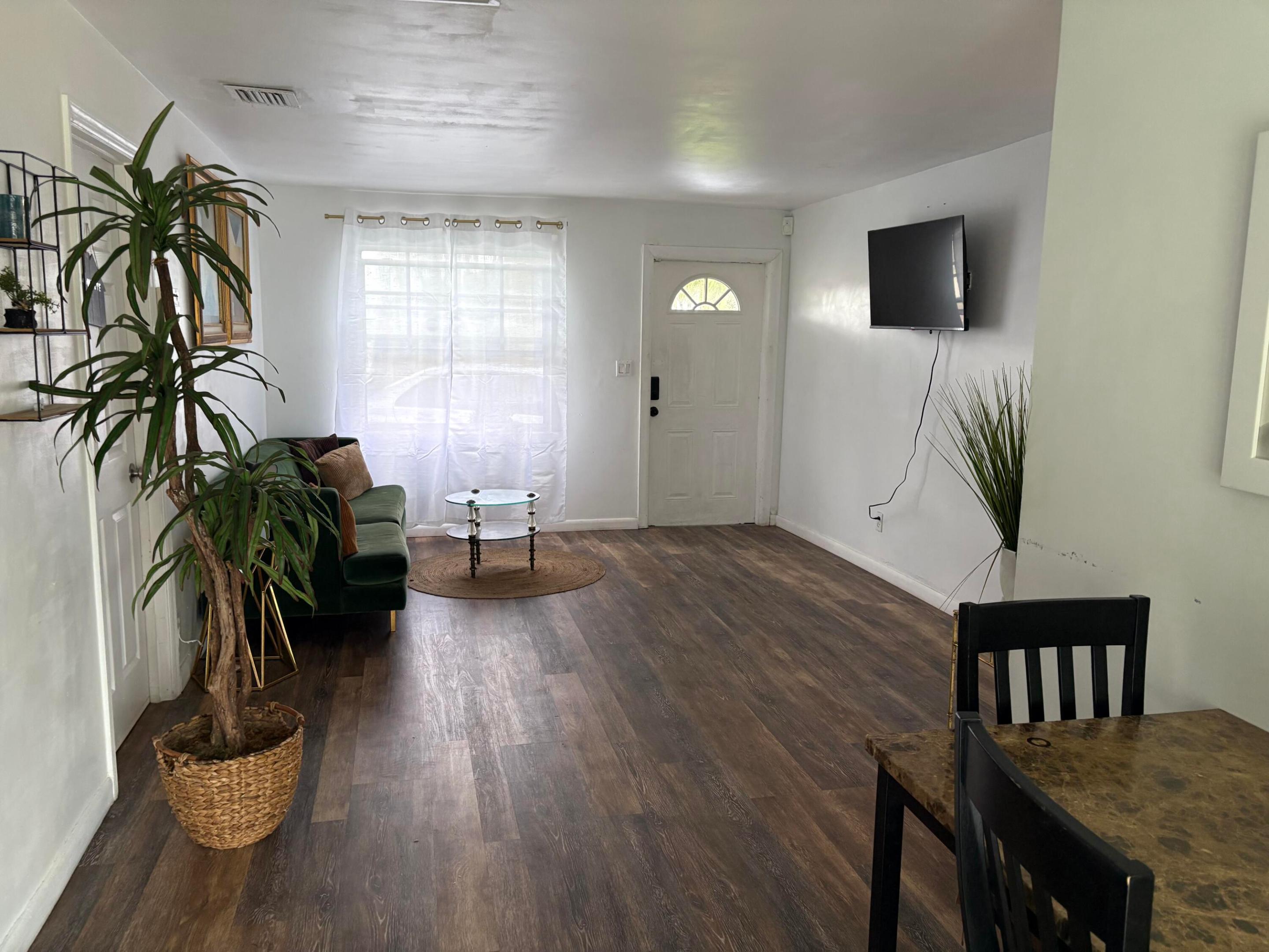 3480 NW 18th, Lauderhill FL 33311
