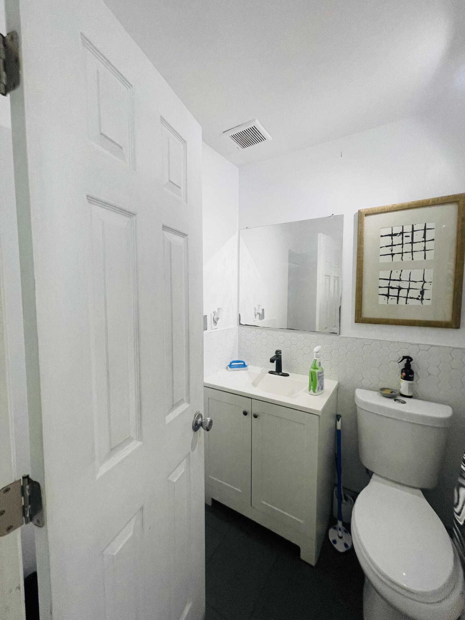 3480 NW 18th, Lauderhill FL 33311