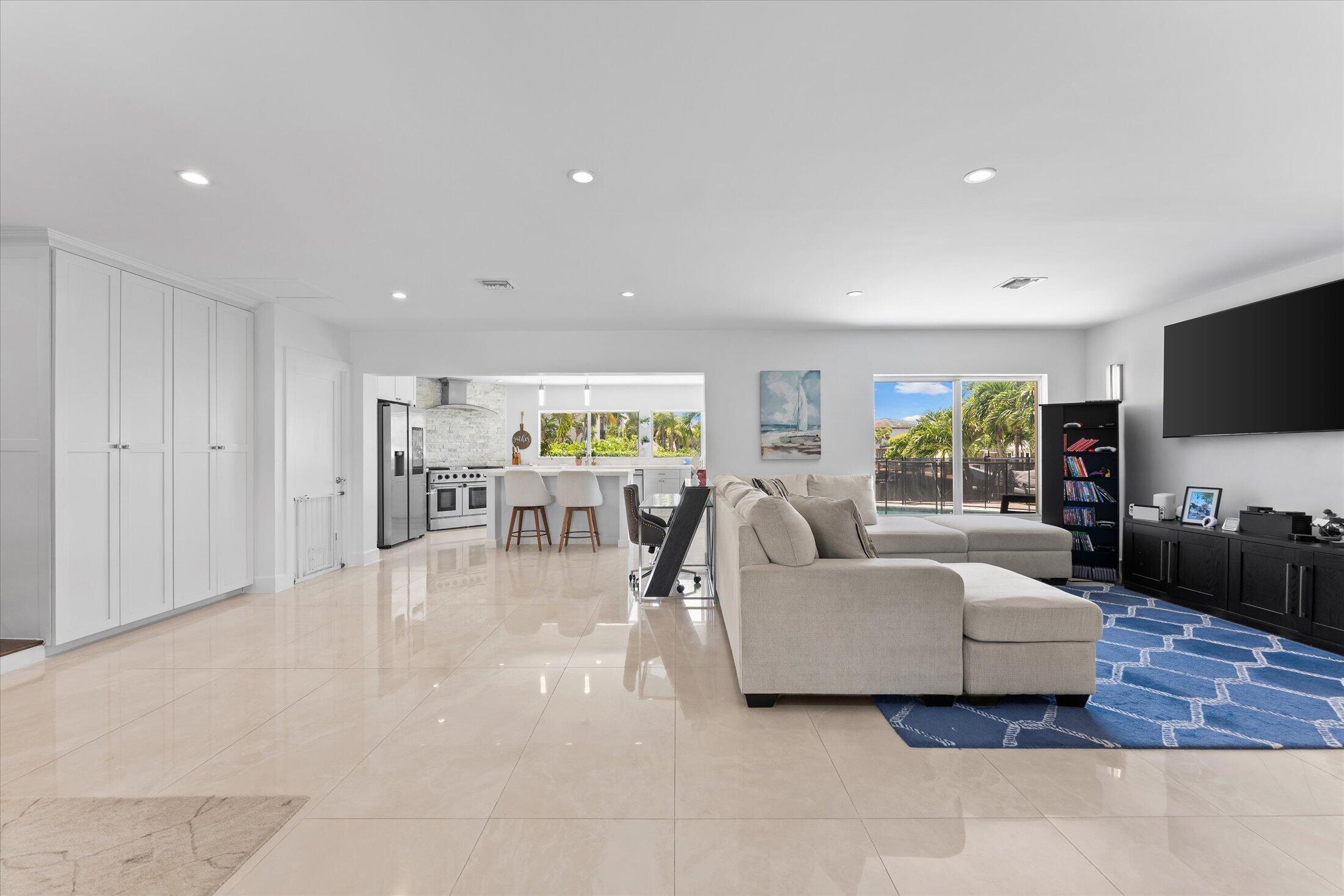 2948 NE 35th, Lighthouse Point FL 33064
