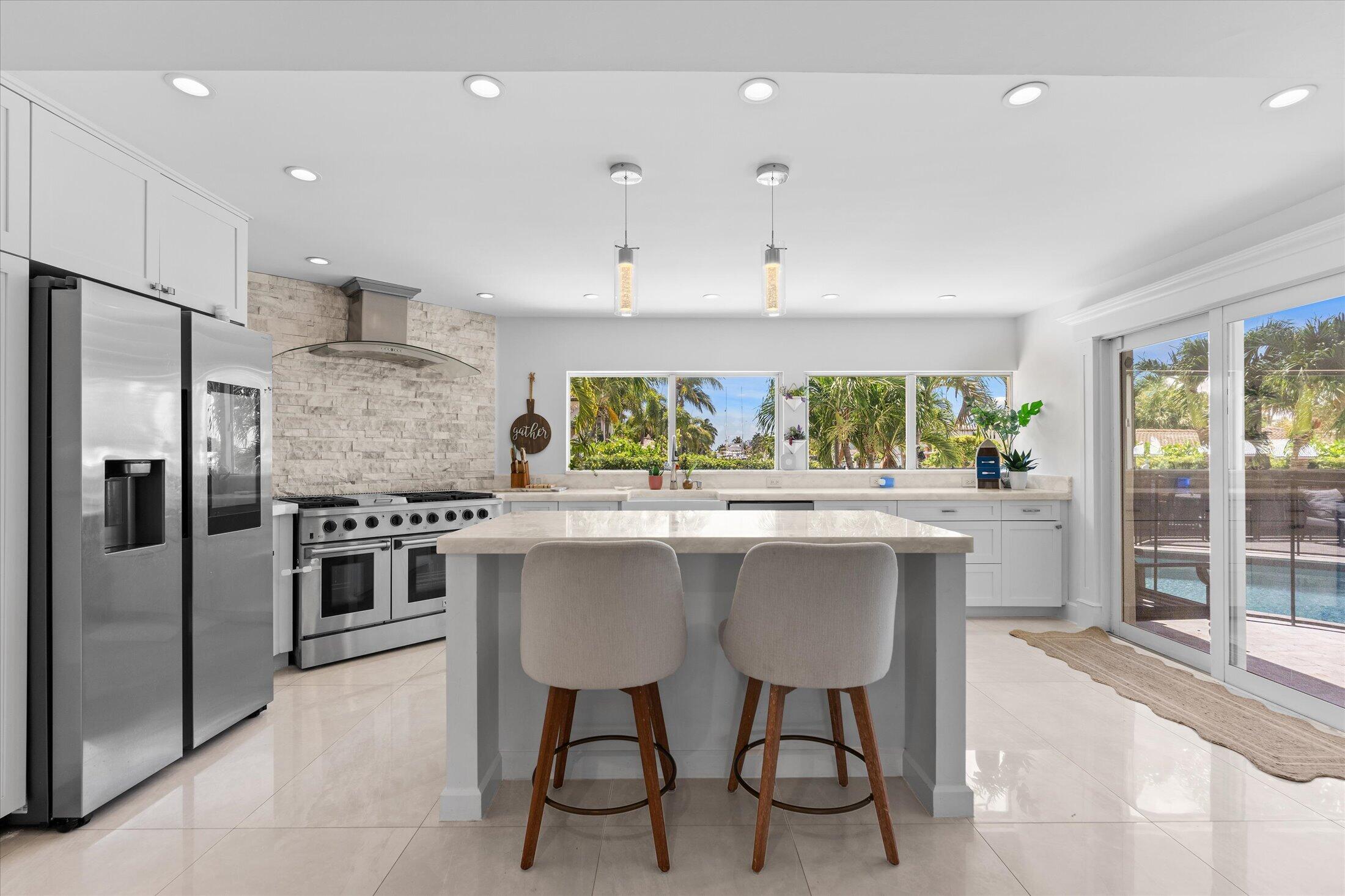 2948 NE 35th, Lighthouse Point FL 33064