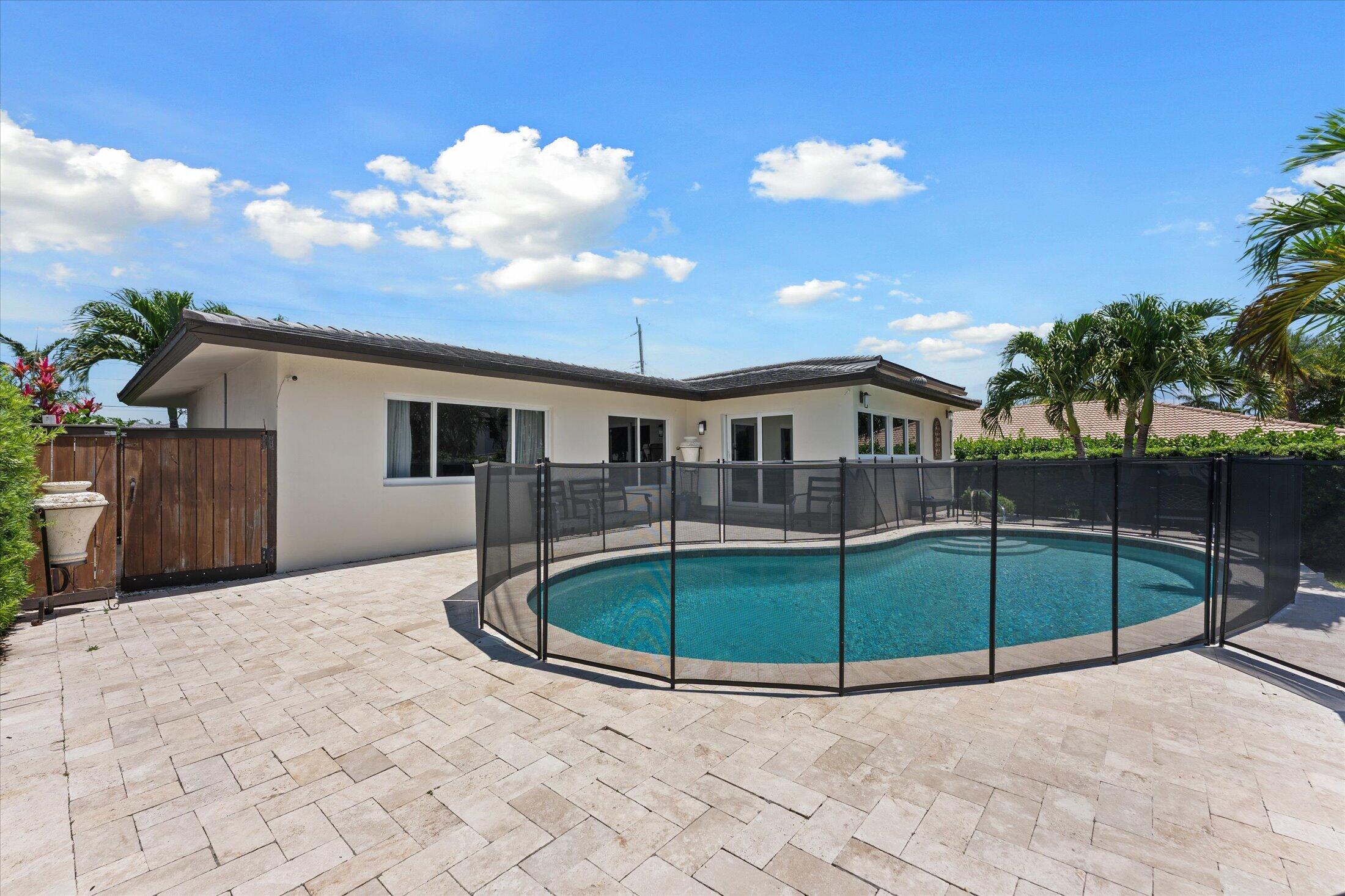 2948 NE 35th, Lighthouse Point FL 33064