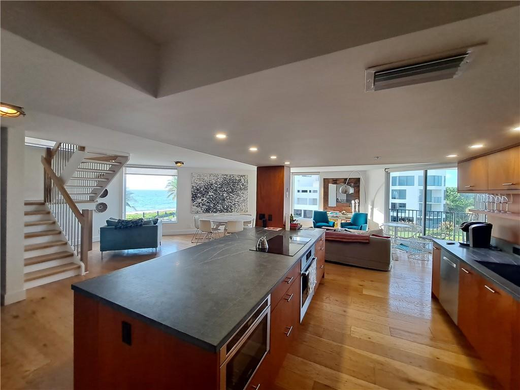 2565 S Ocean #201n, Highland Beach FL 33487