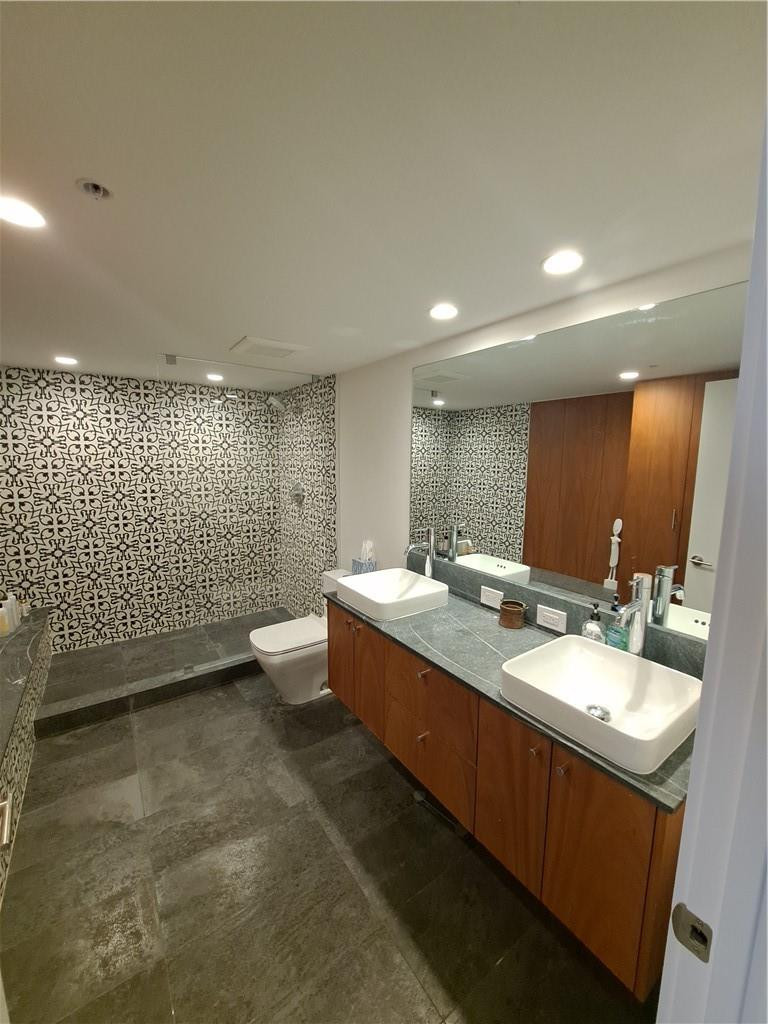 2565 S Ocean #201n, Highland Beach FL 33487