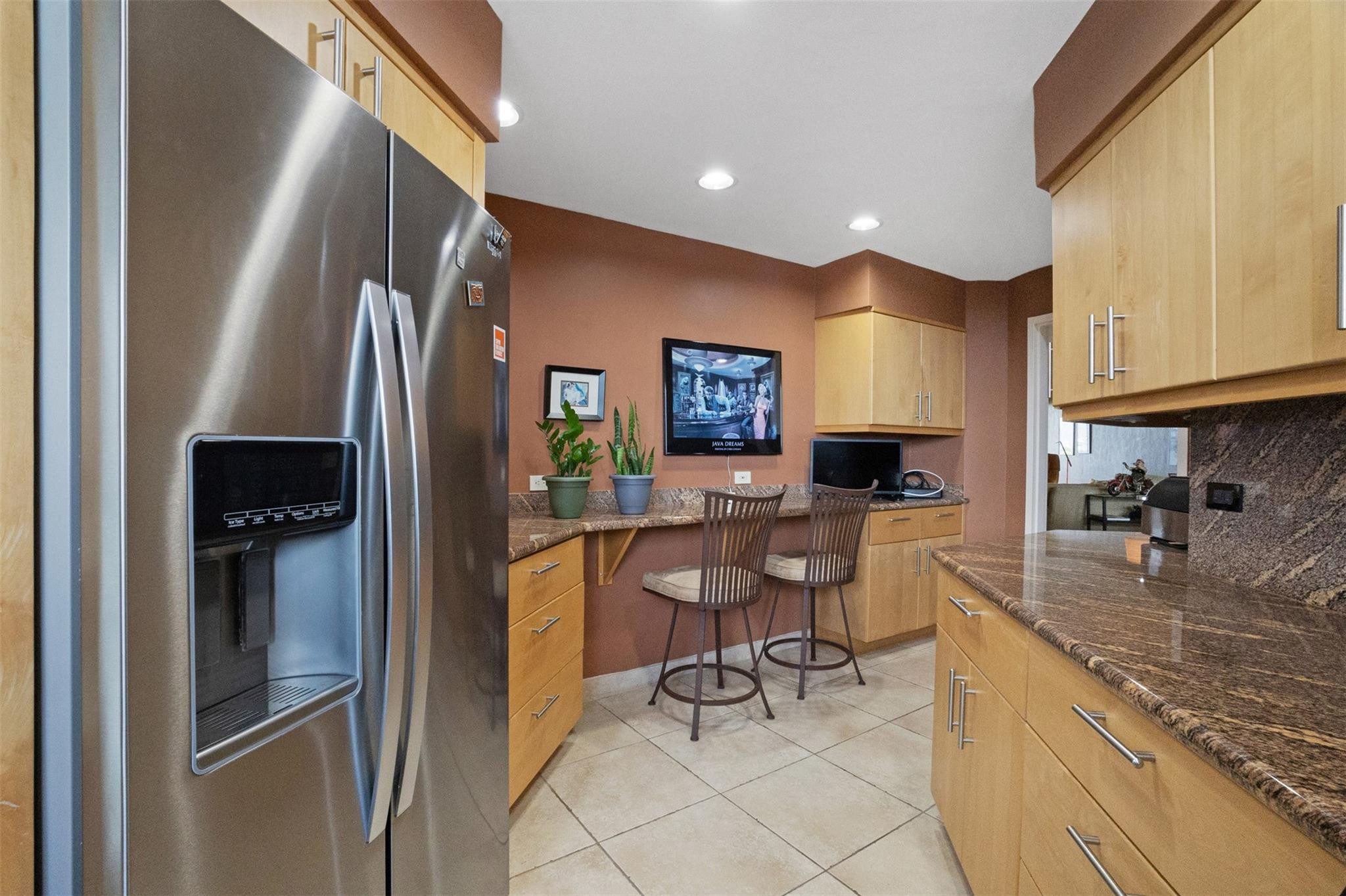 333 Sunset #503, Fort Lauderdale FL 33301