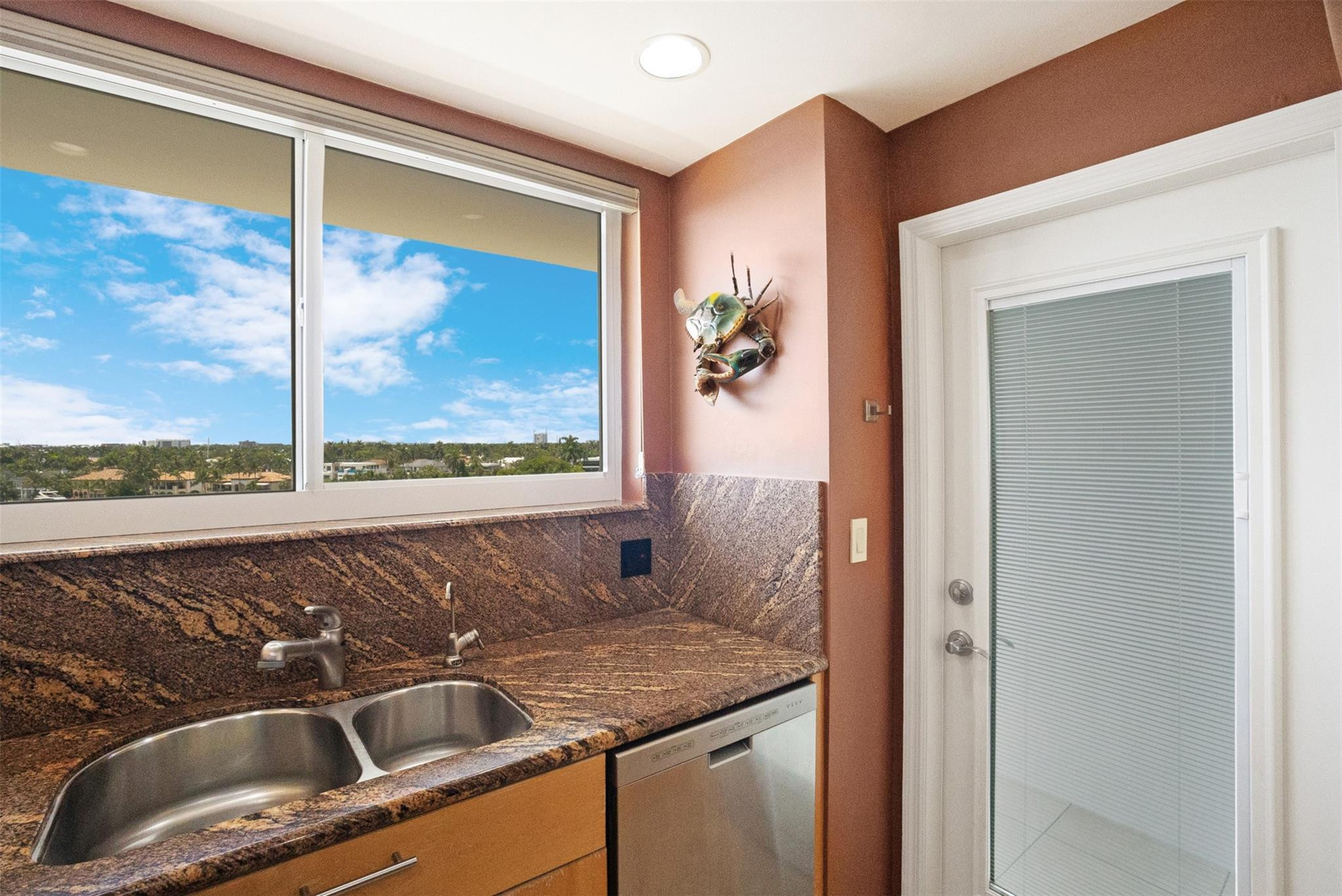333 Sunset #503, Fort Lauderdale FL 33301