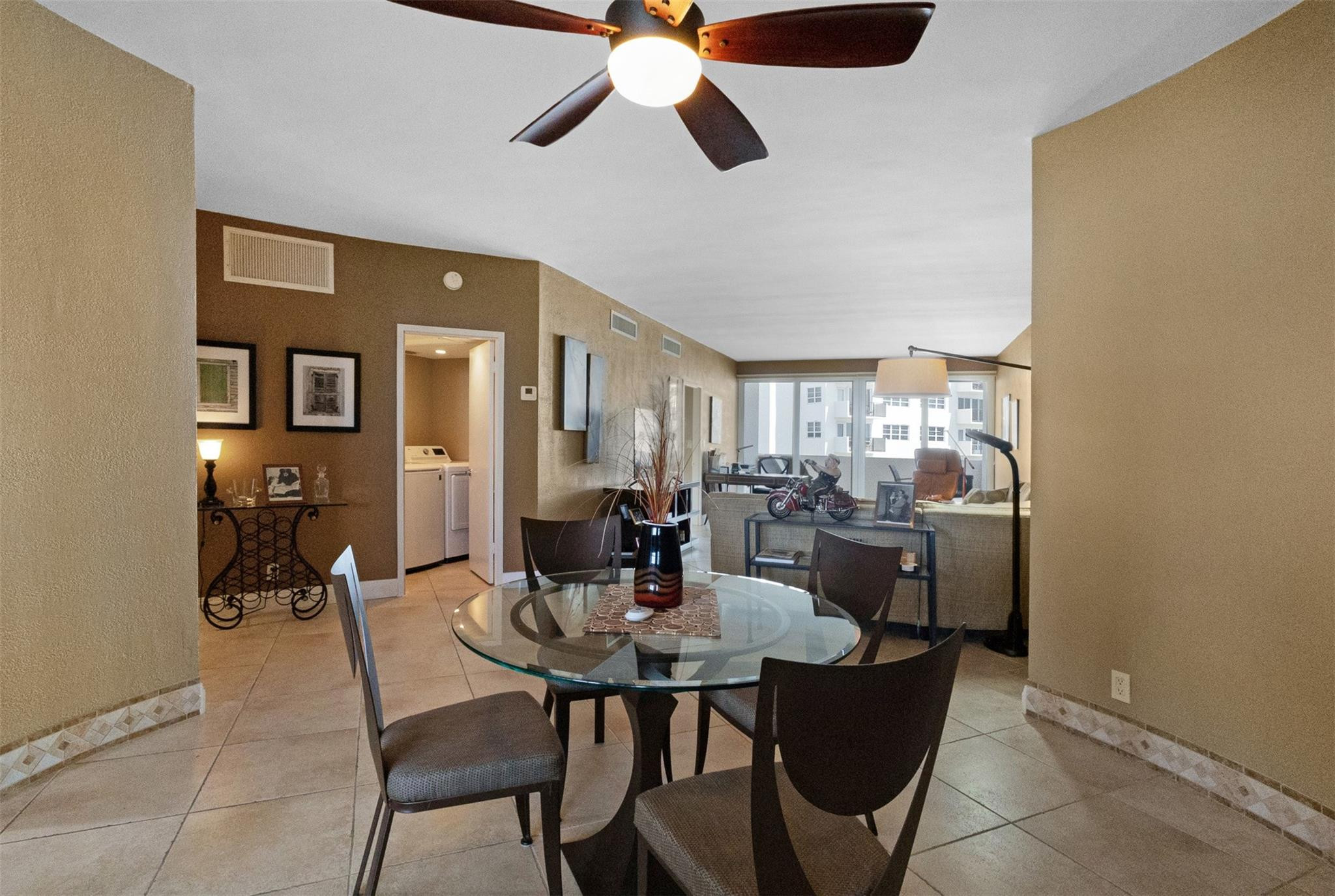 333 Sunset #503, Fort Lauderdale FL 33301