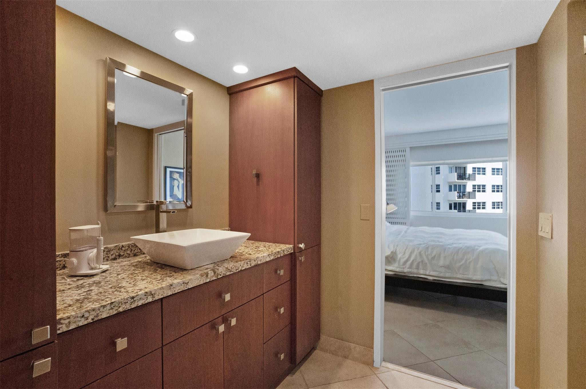 333 Sunset #503, Fort Lauderdale FL 33301