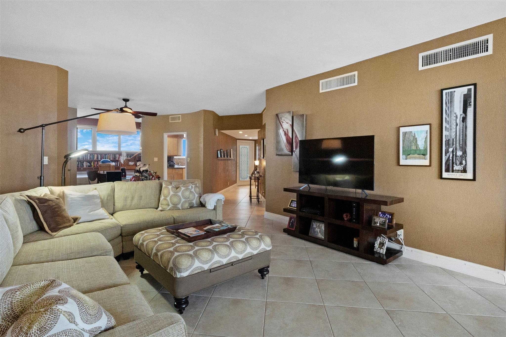 333 Sunset #503, Fort Lauderdale FL 33301