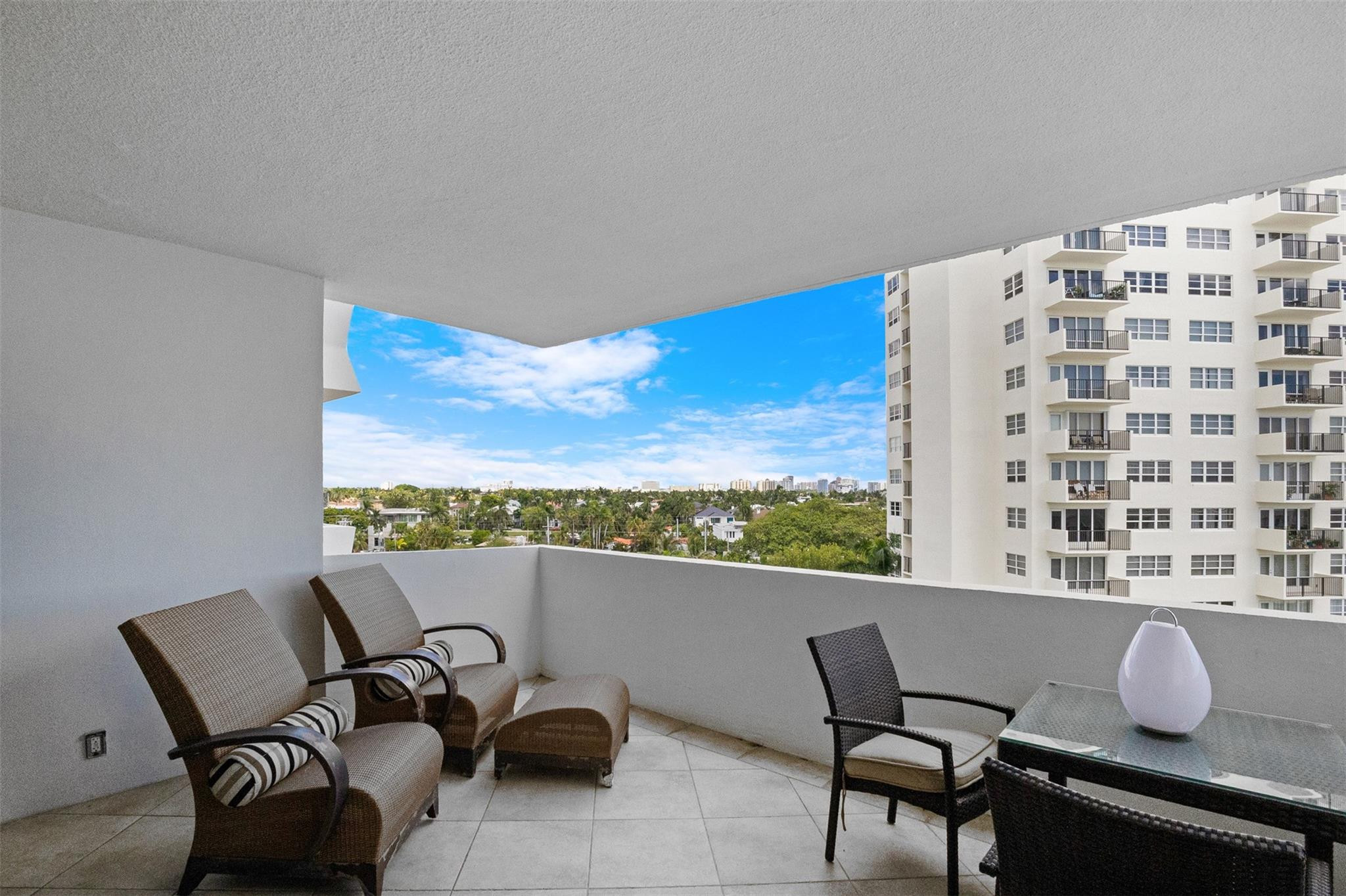 333 Sunset #503, Fort Lauderdale FL 33301