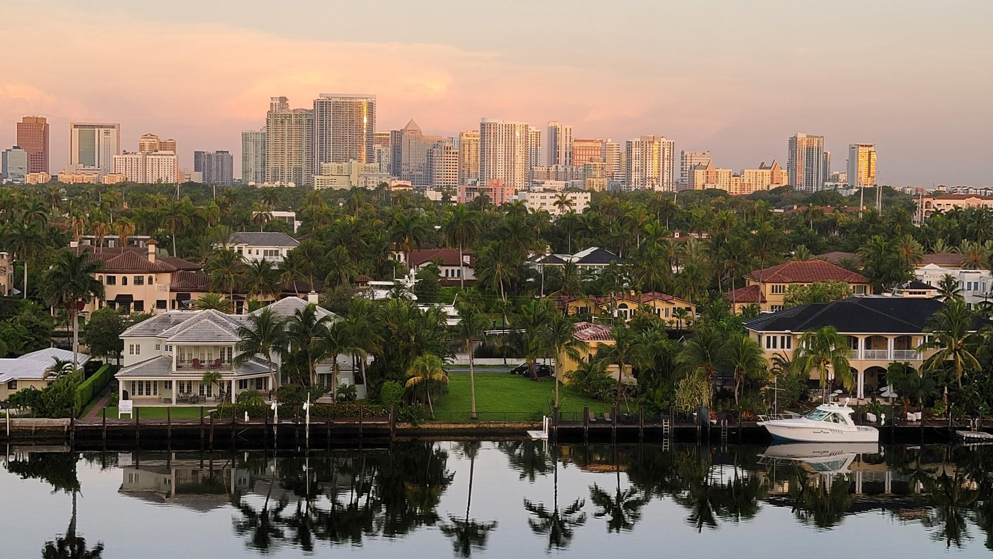333 Sunset #503, Fort Lauderdale FL 33301