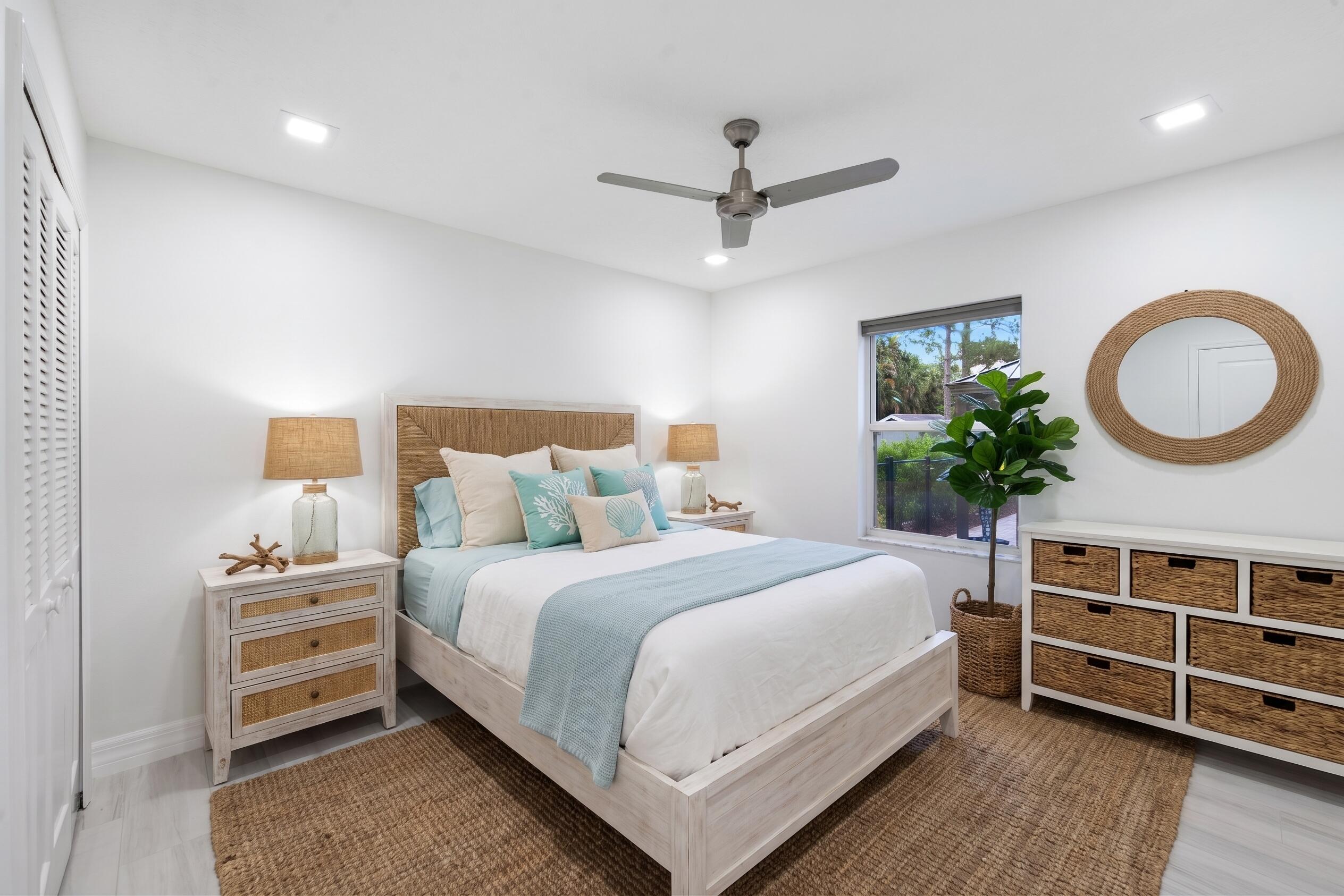 14450 N 69th Dr, Palm Beach Gardens FL 33418