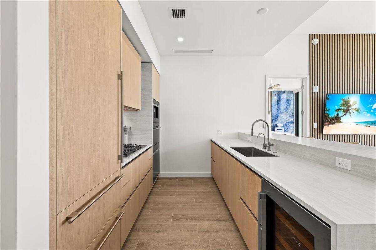 900 N Ocean #305, Pompano Beach FL 33062