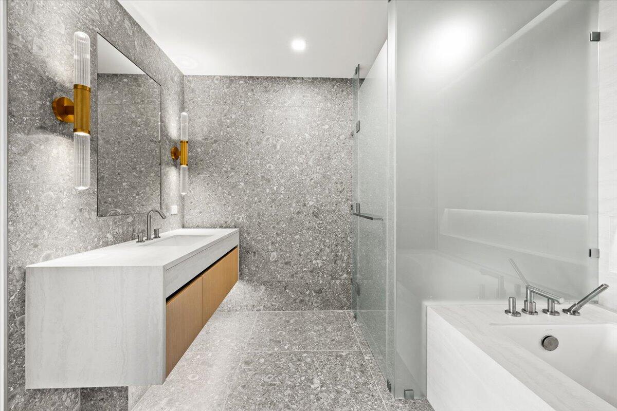 900 N Ocean #305, Pompano Beach FL 33062
