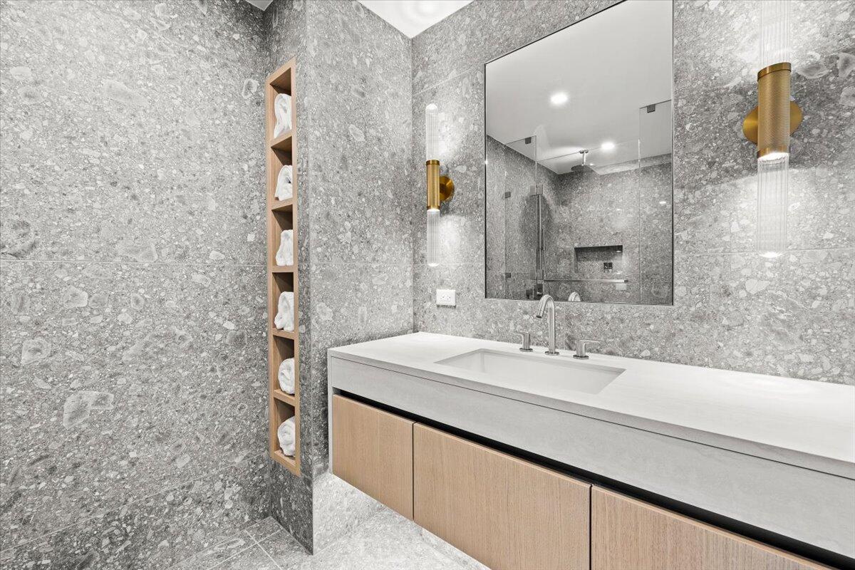 900 N Ocean #305, Pompano Beach FL 33062