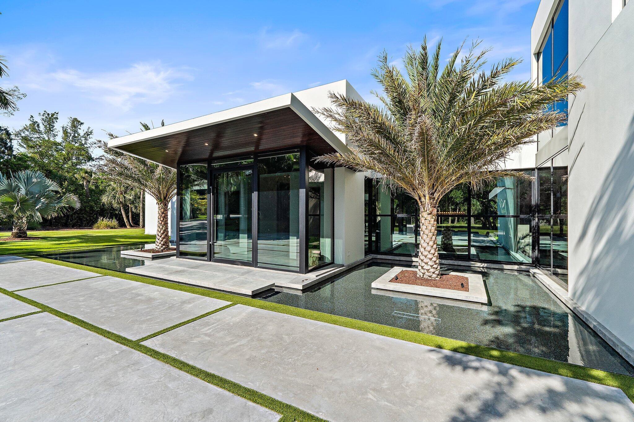 12 N Beach, Jupiter Island FL 33455