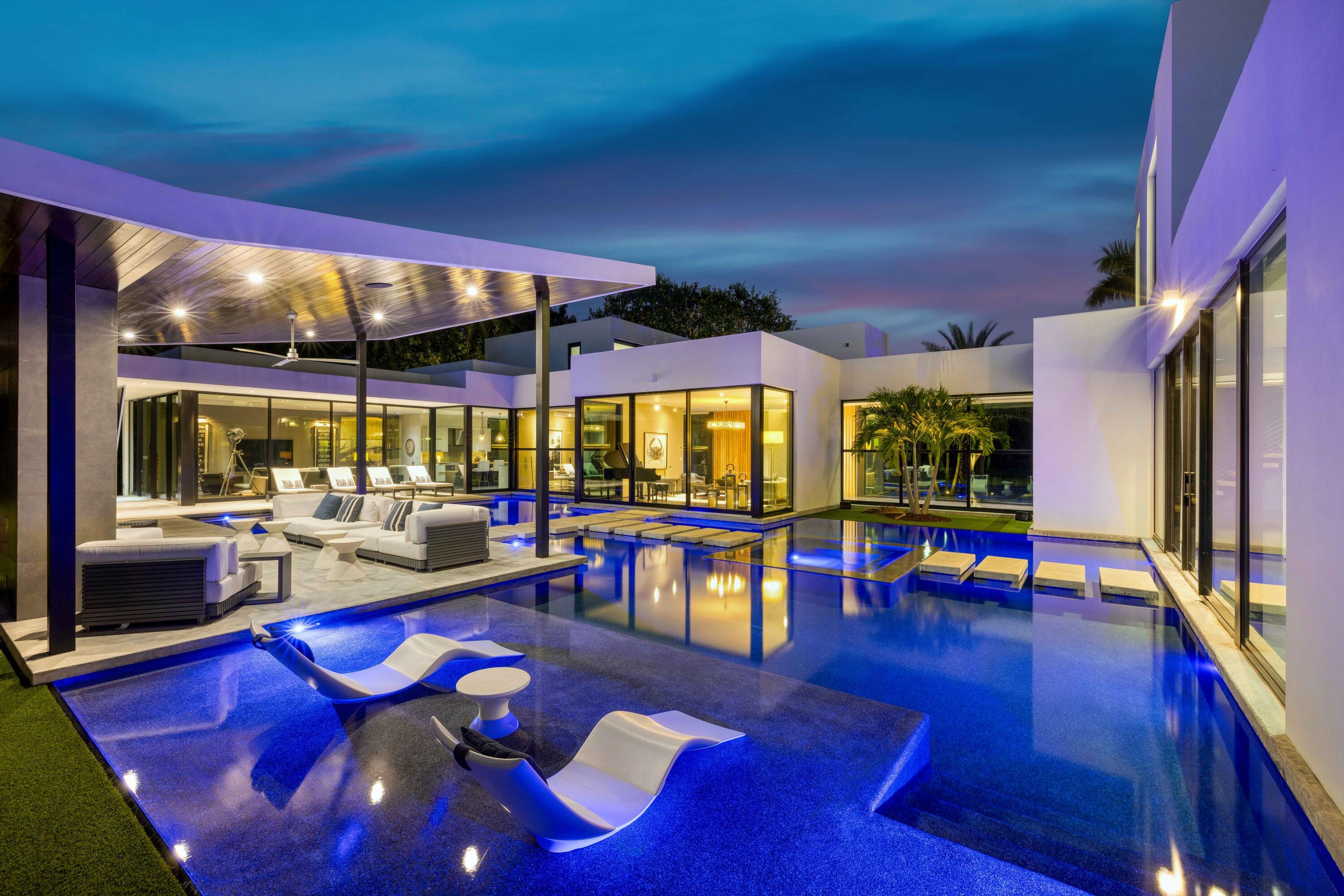 12 N Beach, Jupiter Island FL 33455