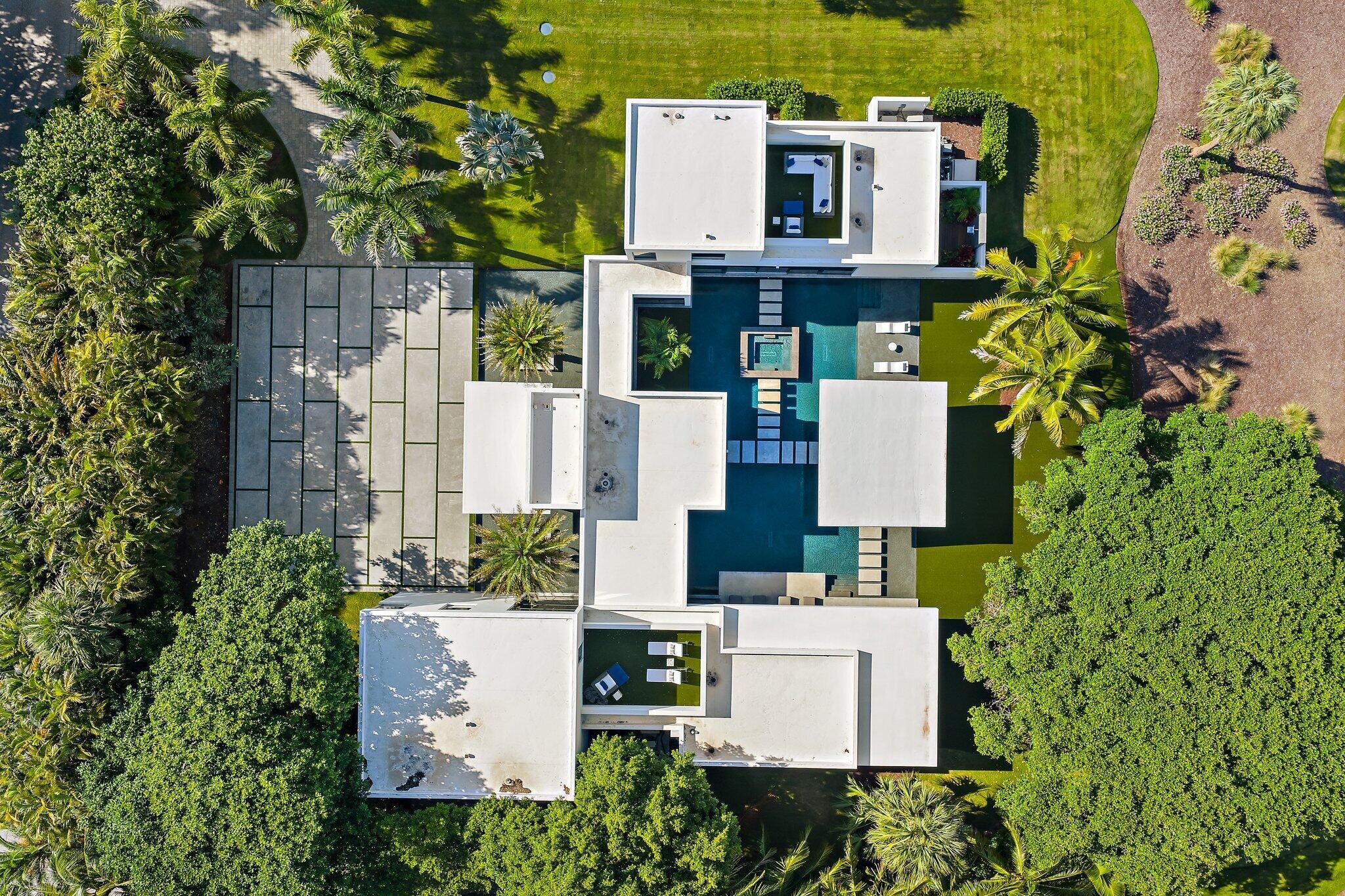 12 N Beach, Jupiter Island FL 33455