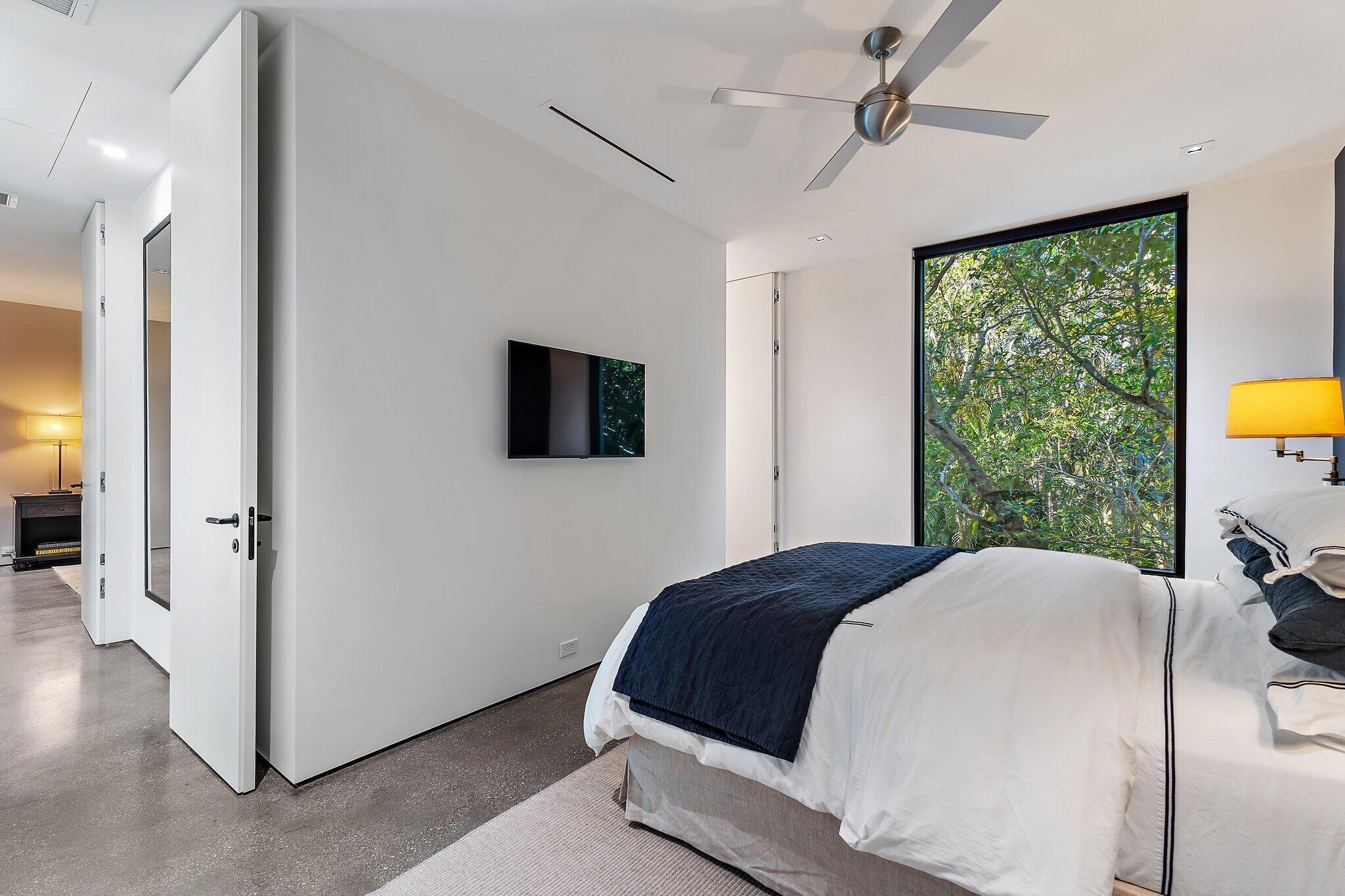 12 N Beach, Jupiter Island FL 33455