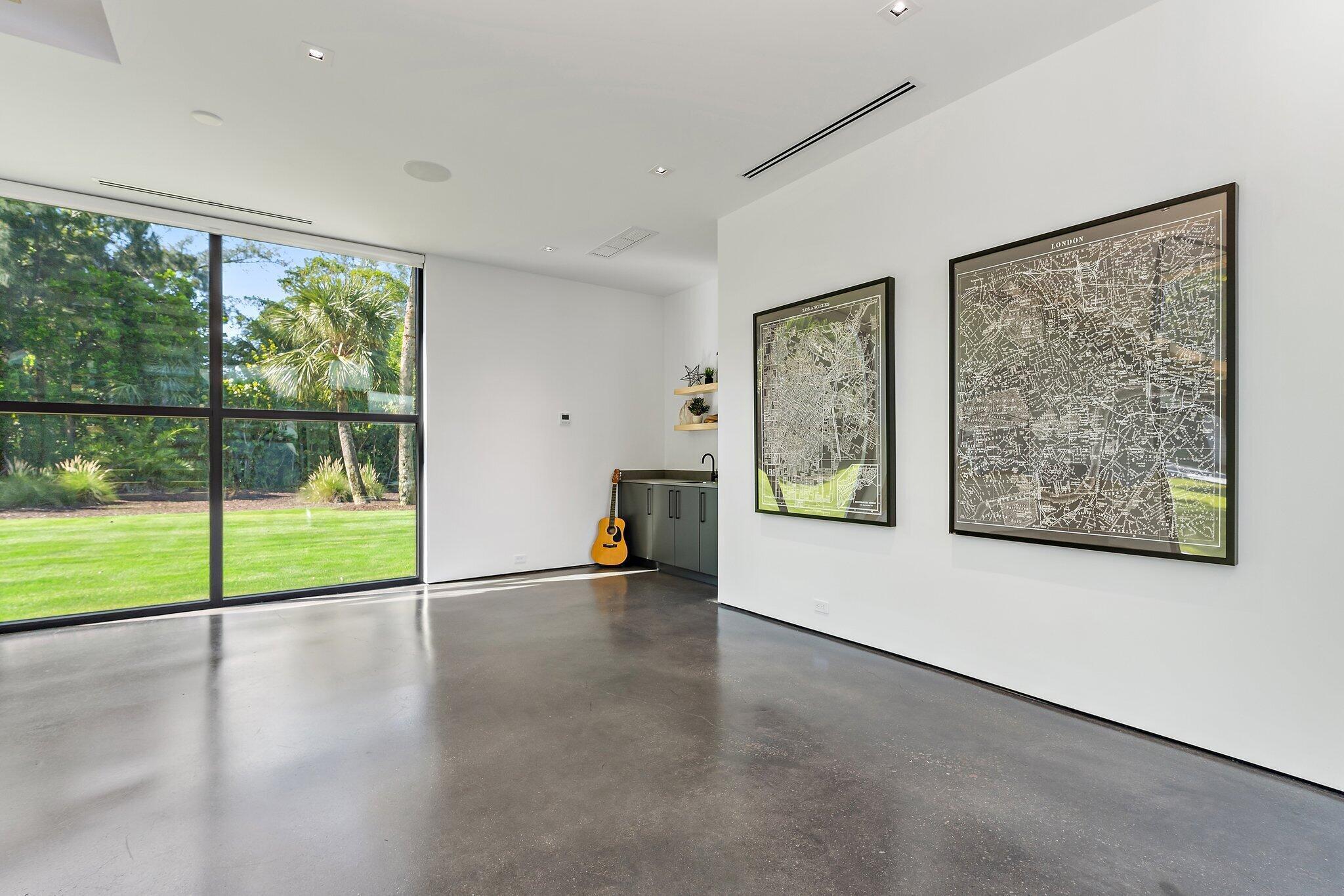 12 N Beach, Jupiter Island FL 33455