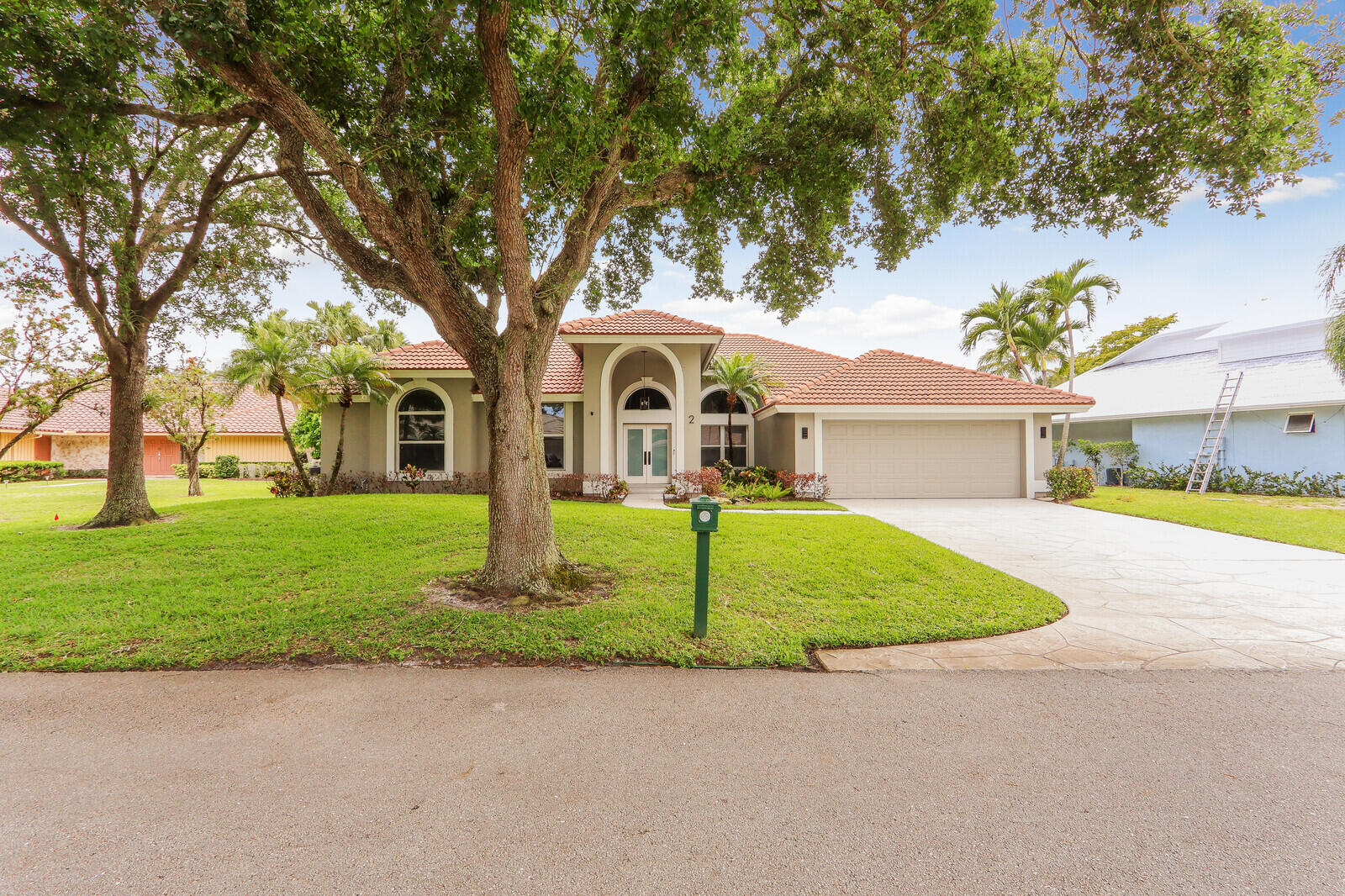 2 Old Fence, Palm Beach Gardens FL 33418