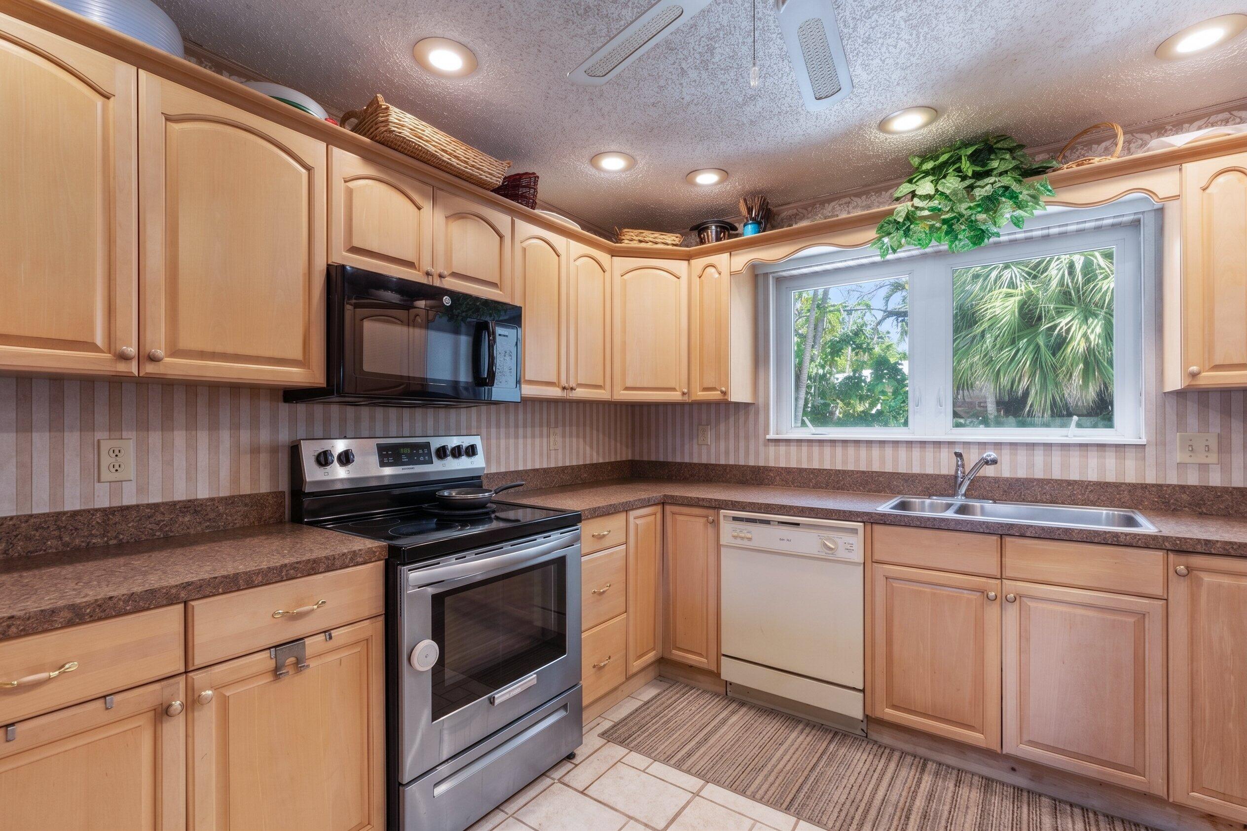 1166 Beach, Singer Island FL 33404