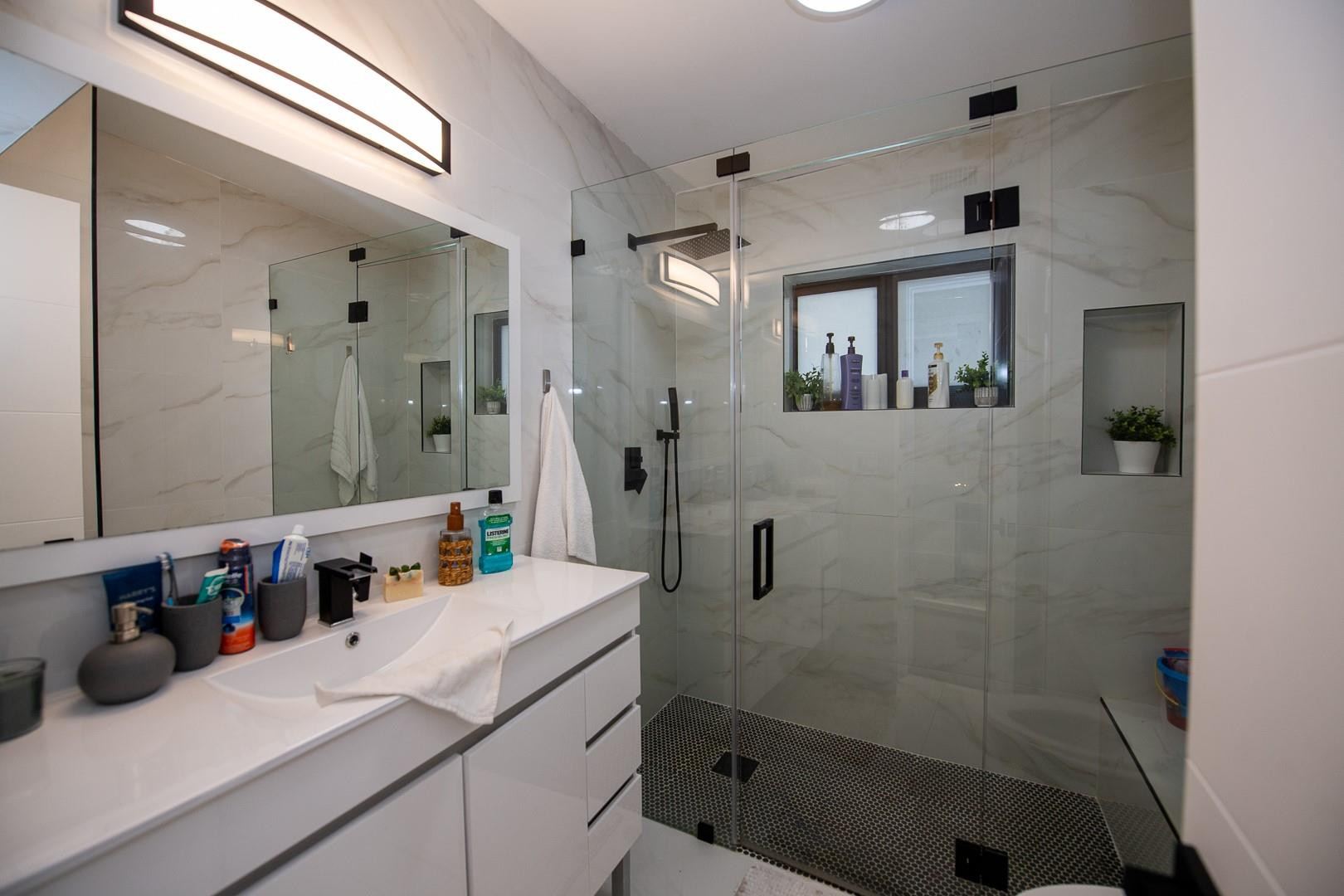 18560 NE 20th, North Miami Beach FL 33179