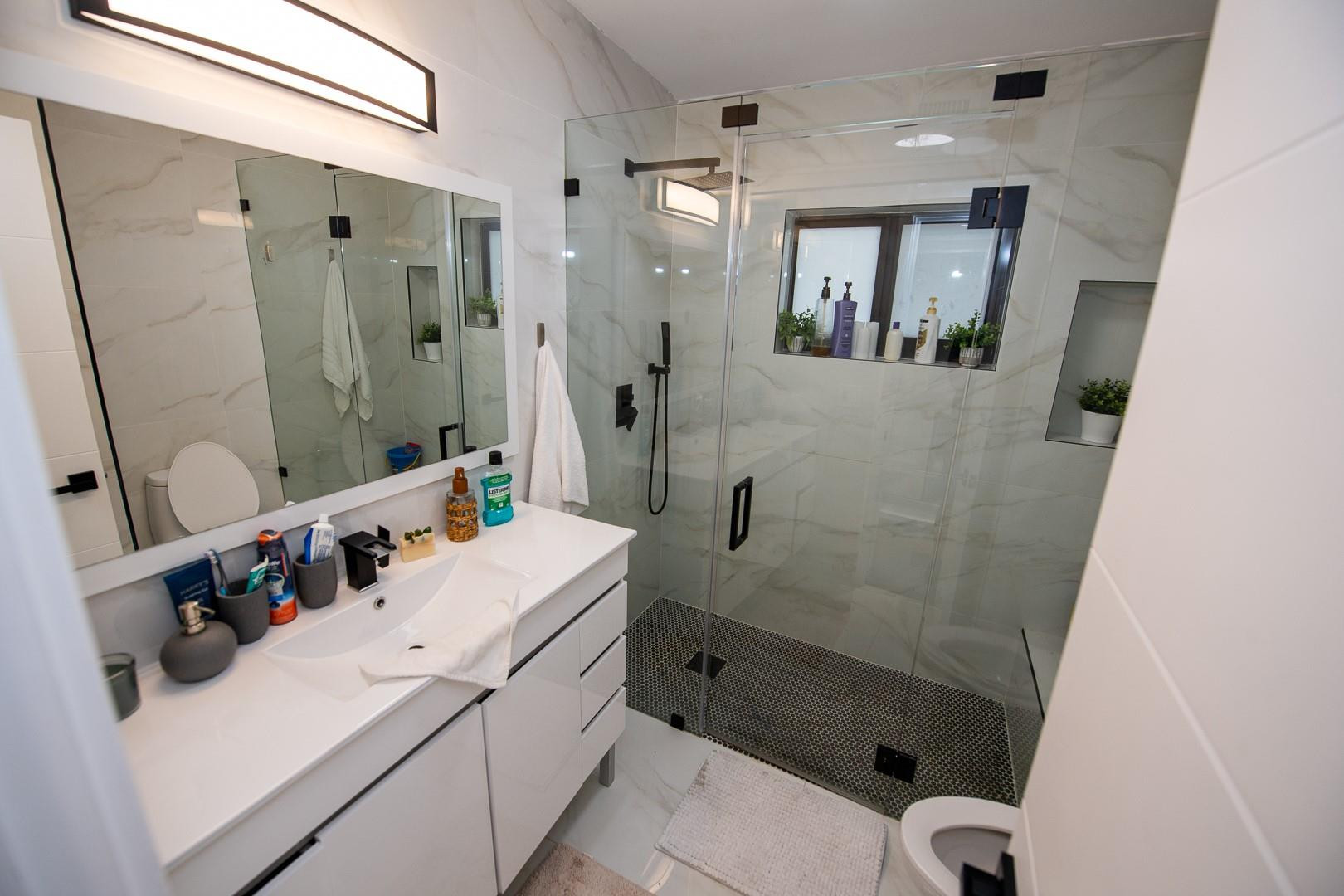 18560 NE 20th, North Miami Beach FL 33179