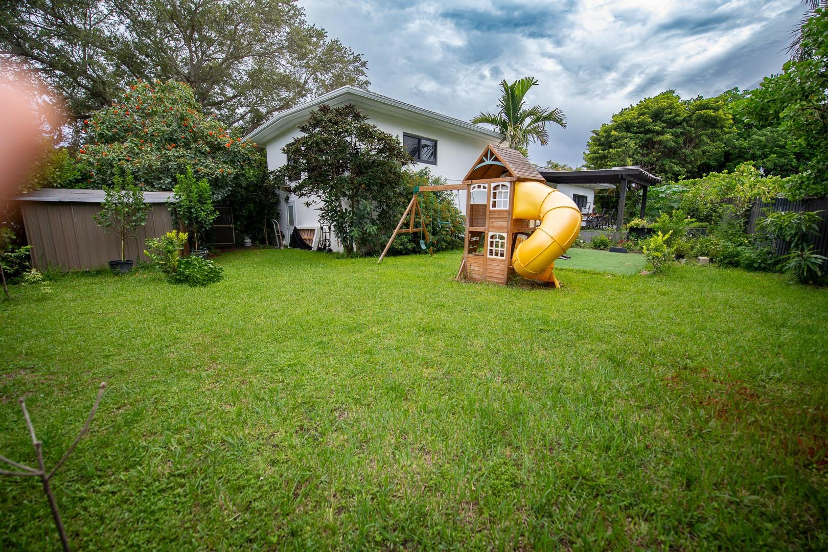 18560 NE 20th, North Miami Beach FL 33179