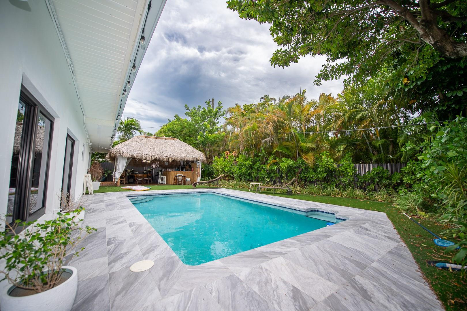 18560 NE 20th, North Miami Beach FL 33179