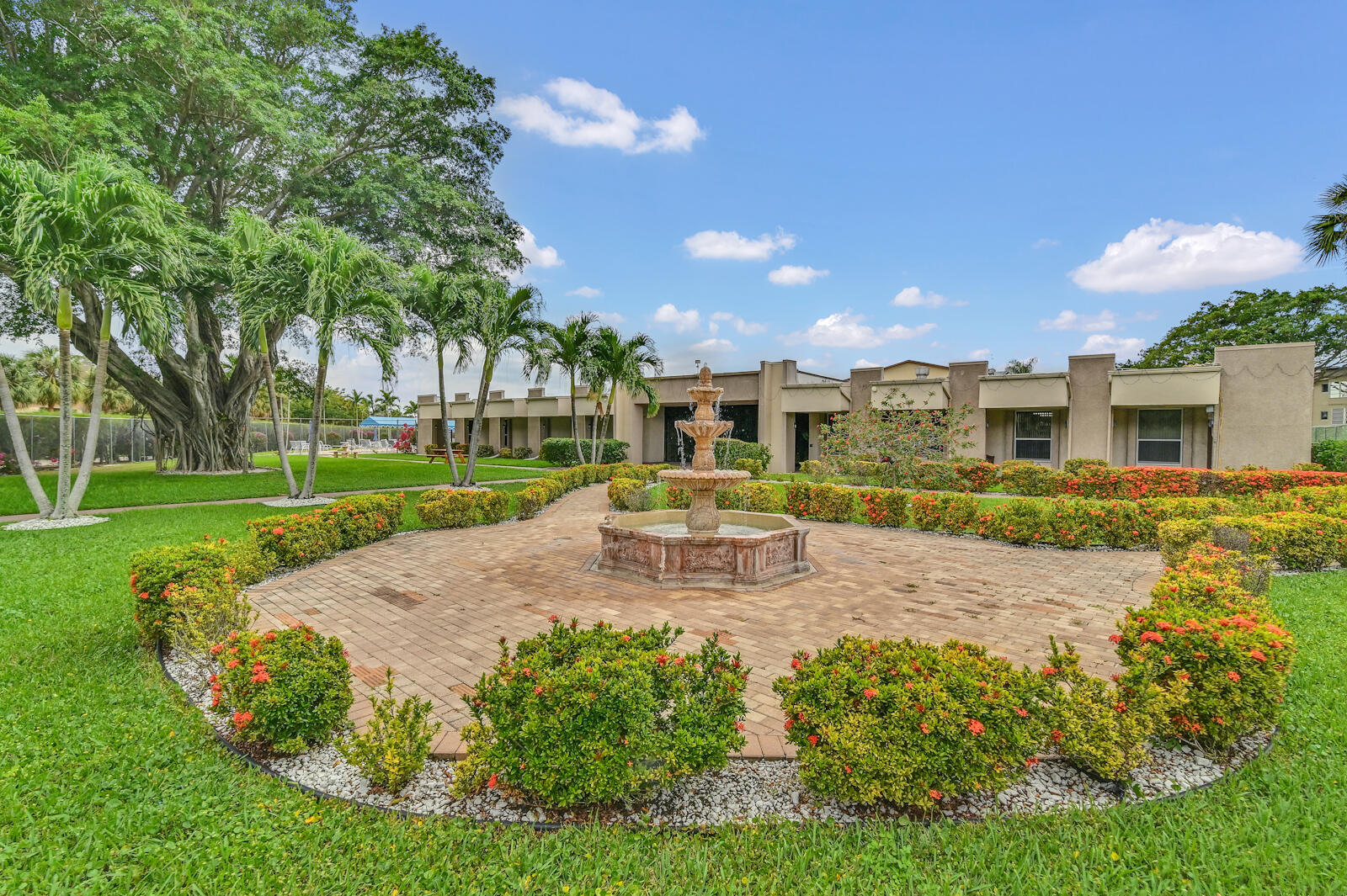 504 Davis #96, Palm Springs FL 33461
